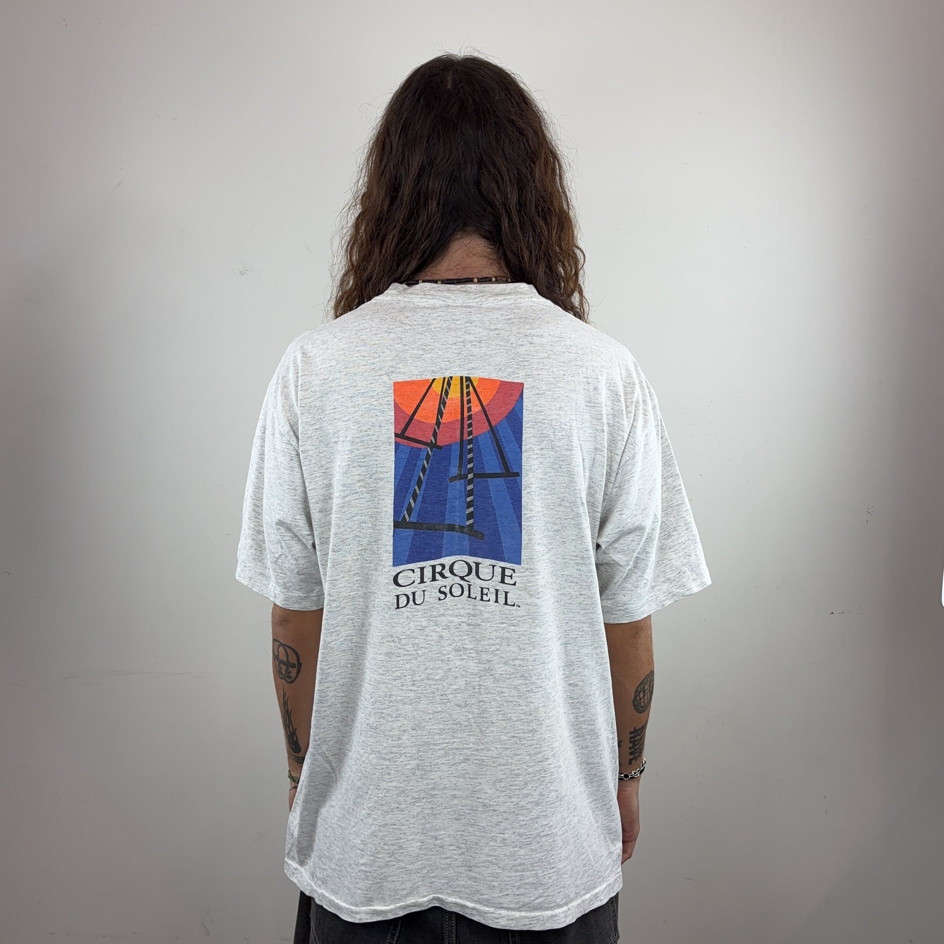 CIRQUE DU SOLEIL TEE - X LARGE