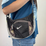 NIKE HANDBAG - MEDIUM