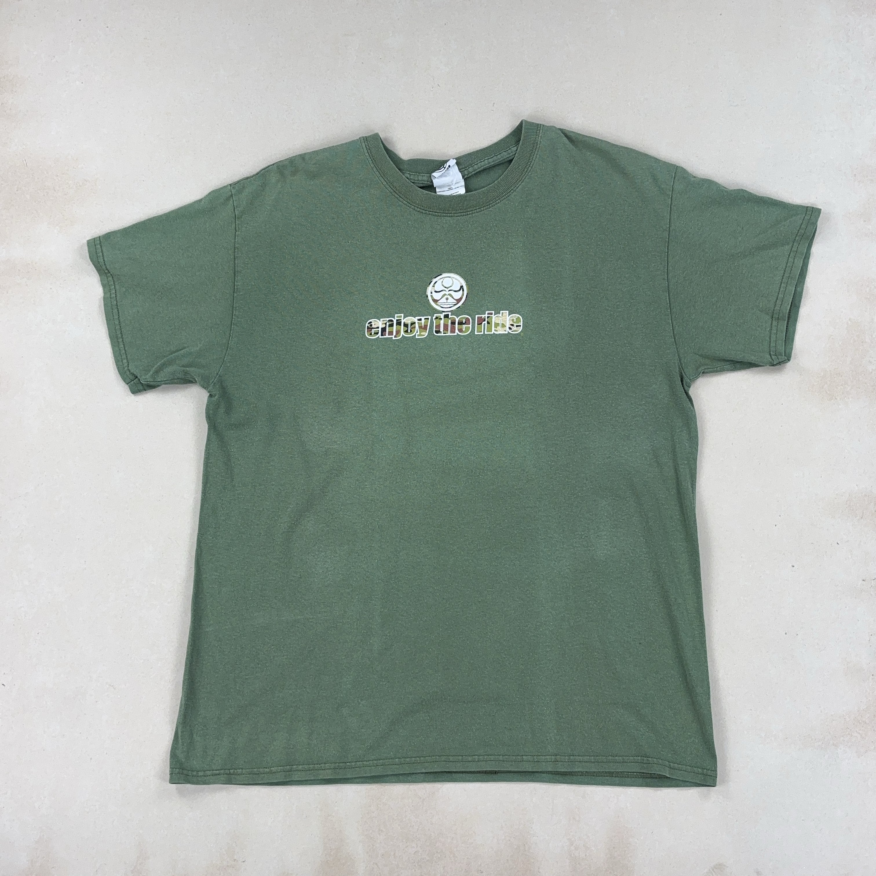 HAWAIIAN ISLAND CREATIONS TEE - LARGE