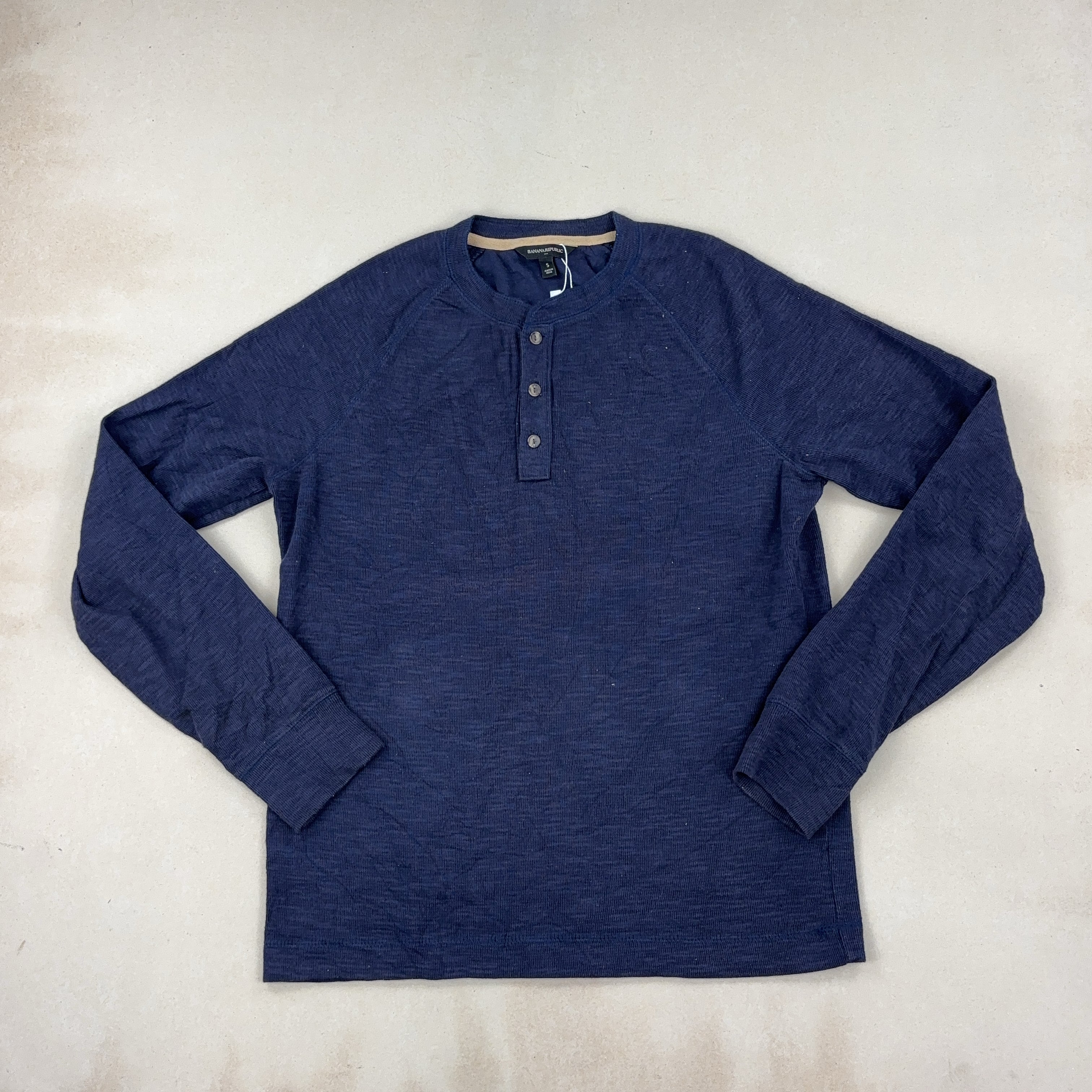 BANANA REPUBLIC LONG SLEEVE - SMALL