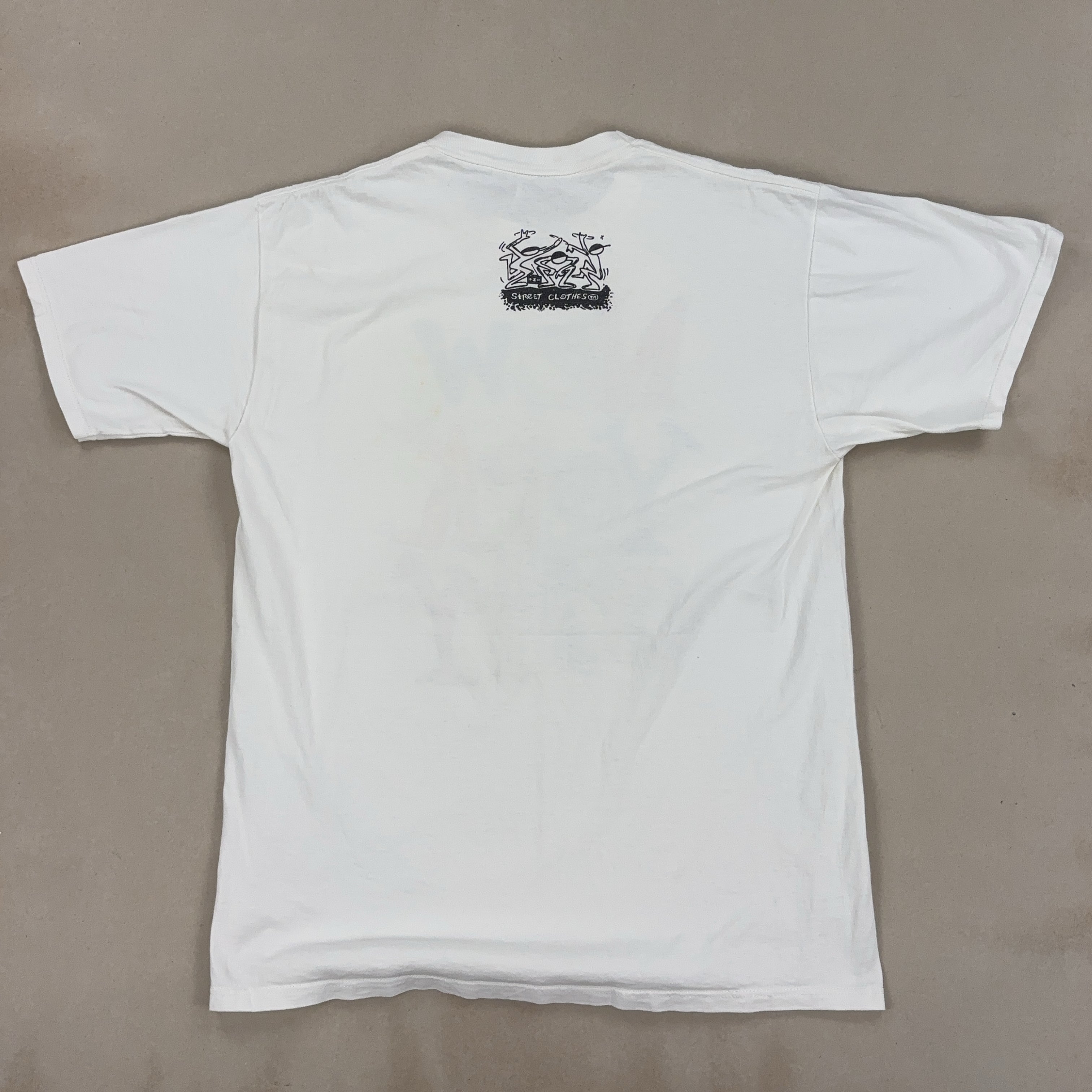 GRAPHIC TEE - MEDIUM