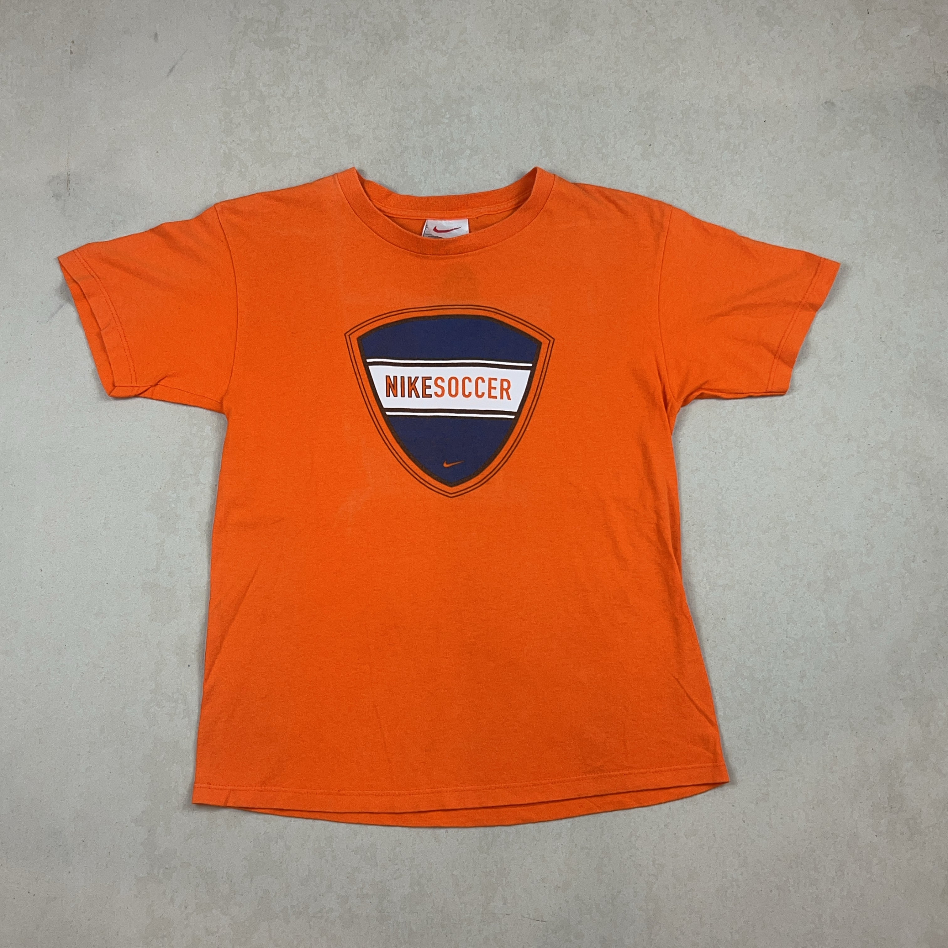 NIKE TEE - MEDIUM