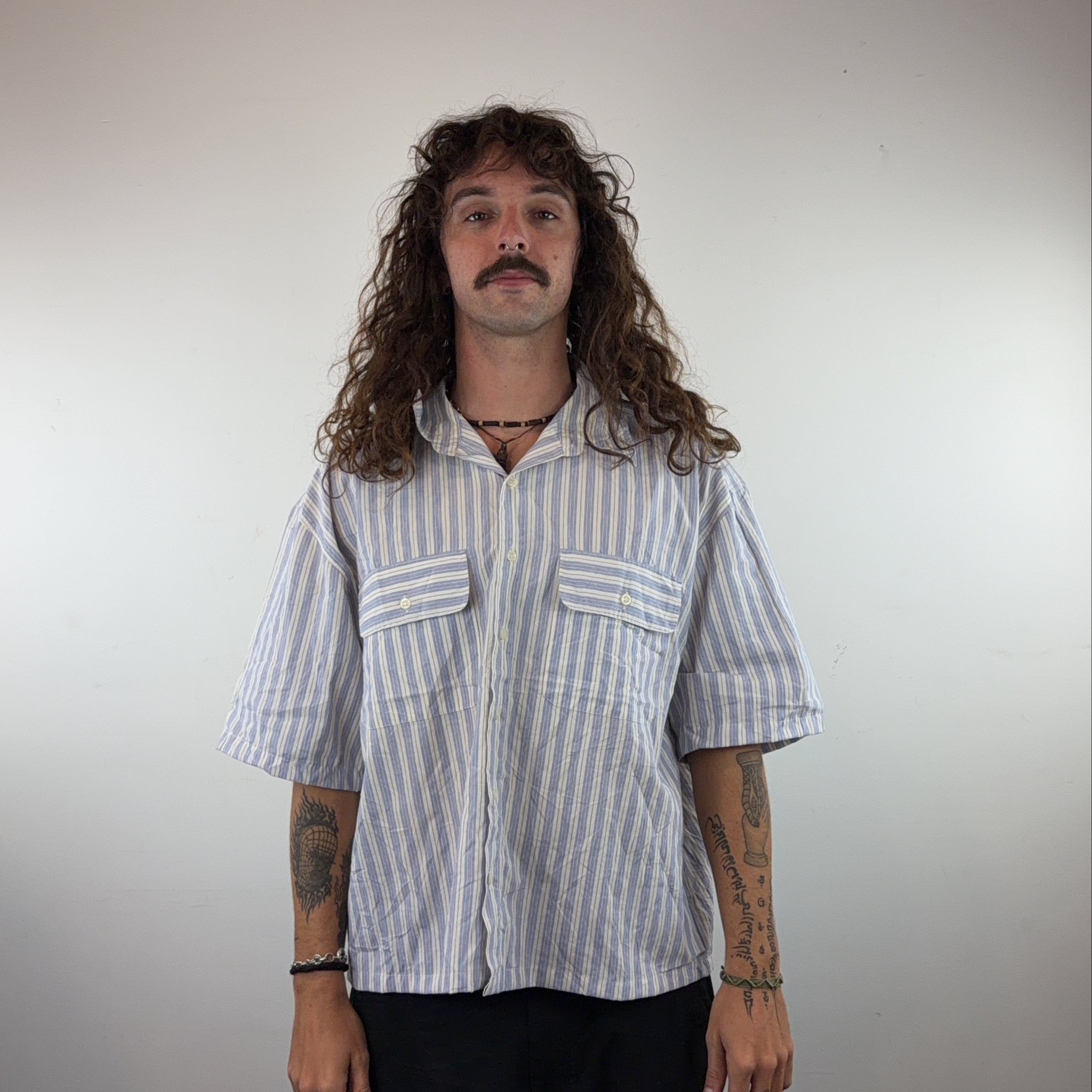 VINTAGE BOXY SHIRT - LARGE