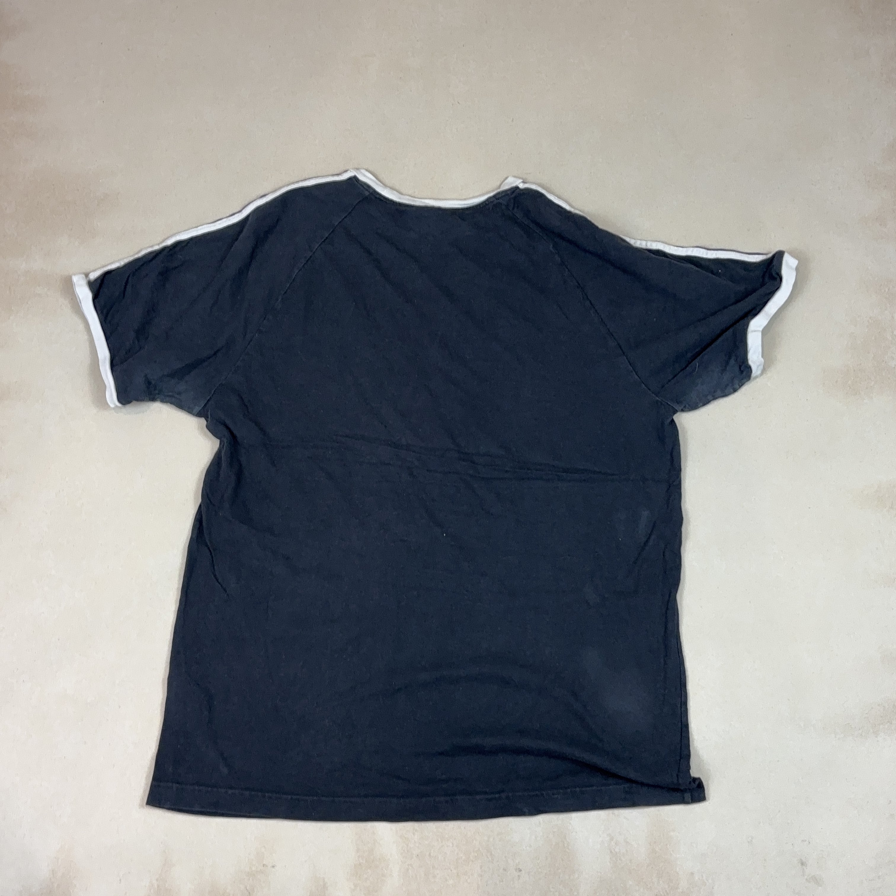 ADIDAS TEE - LARGE