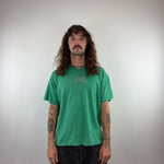 GREEN SURFING ATTITUDE TEE - MEDIUM