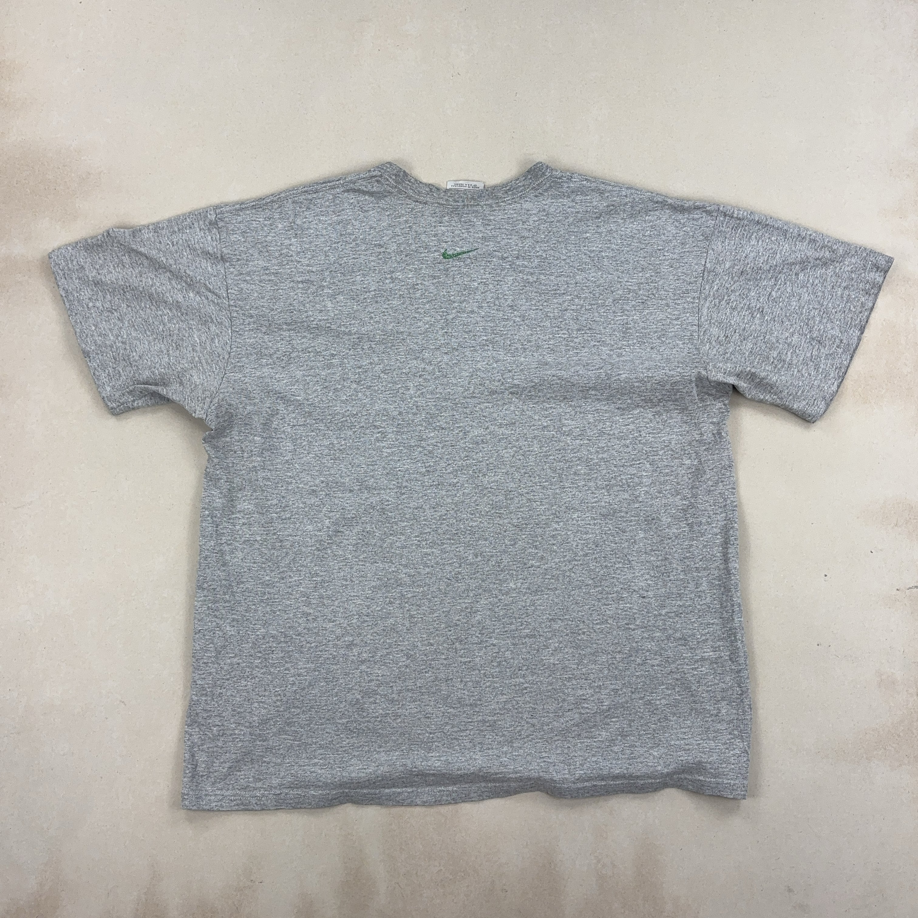 NIKE TEE - MEDIUM