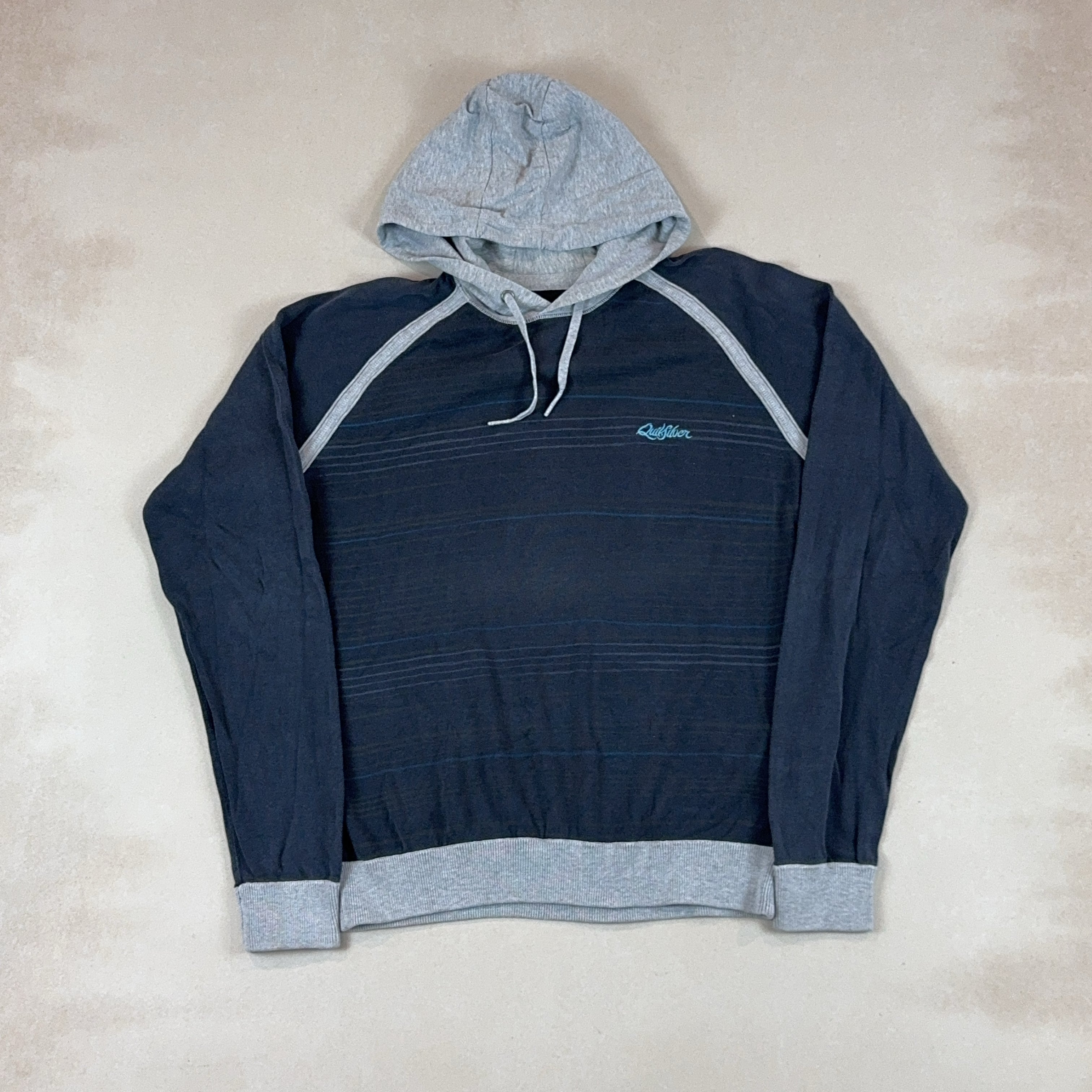 QUIKSILVER HOODIE - SMALL