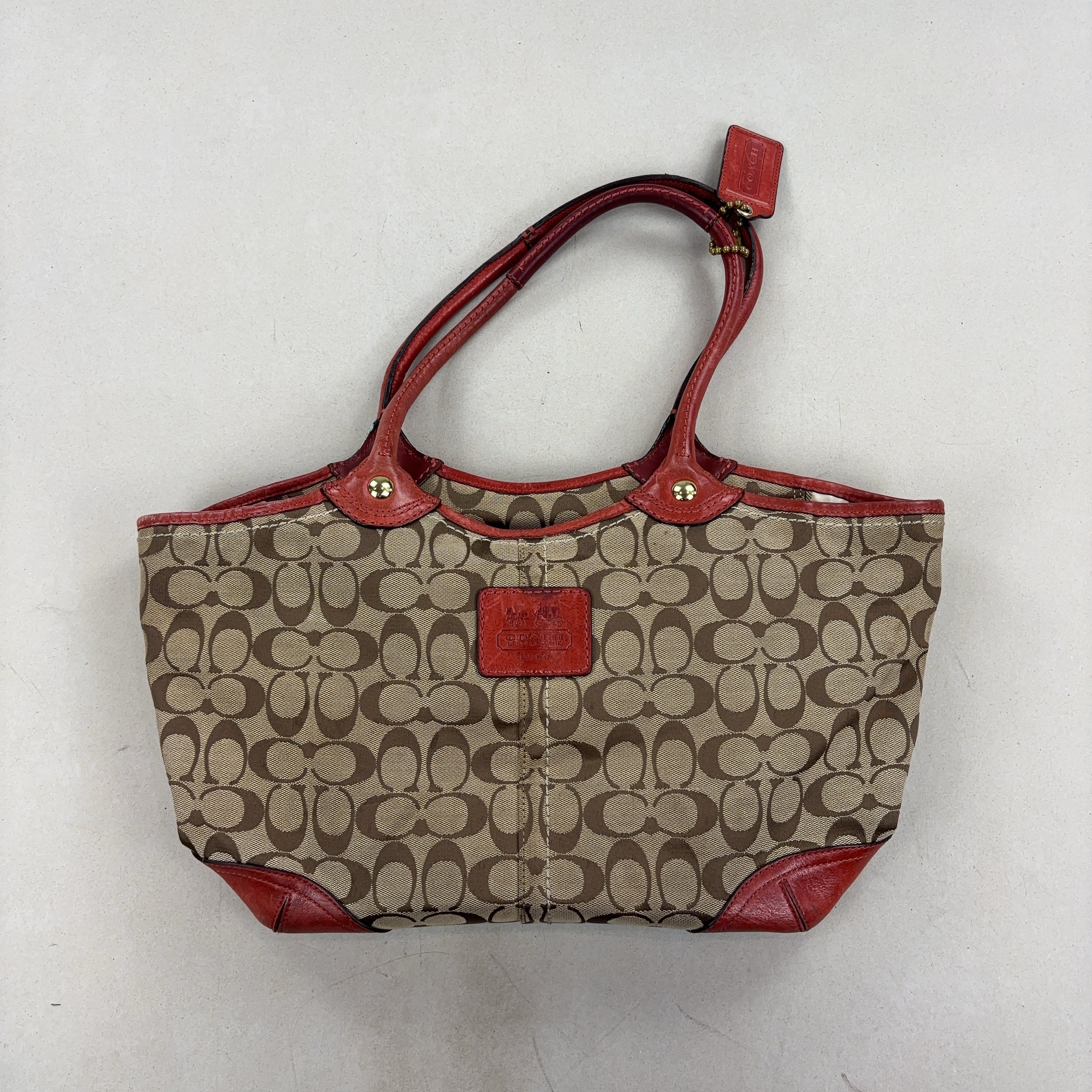 COACH HANDBAG - MEDIUM