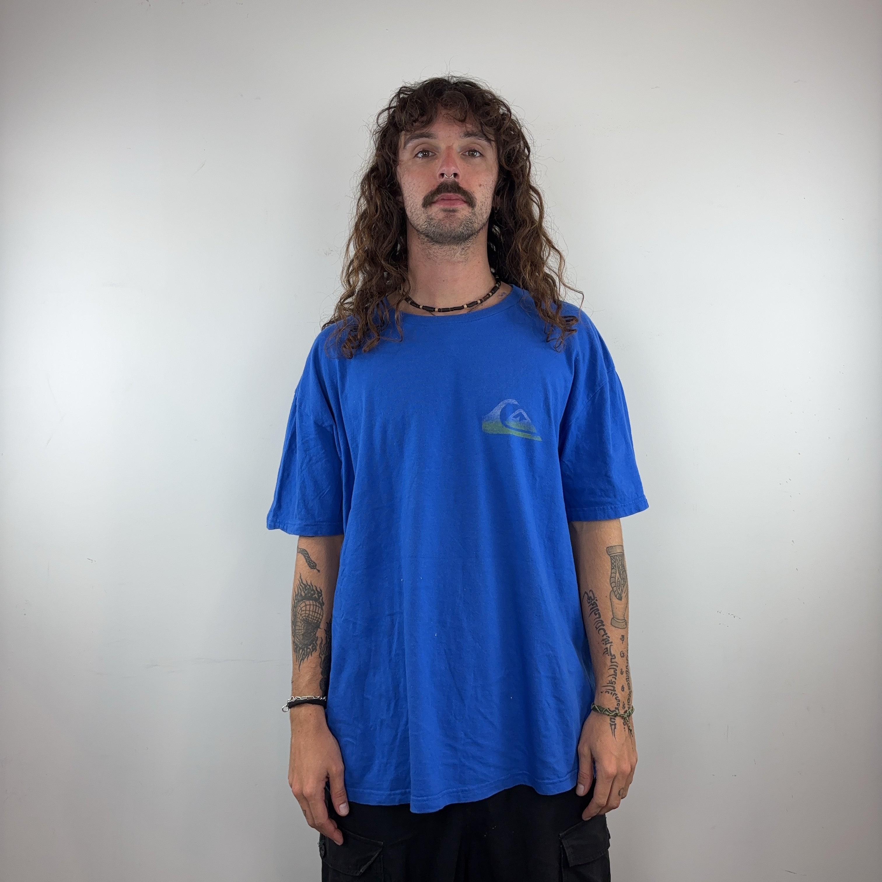 QUIKSILVER TEE - X LARGE