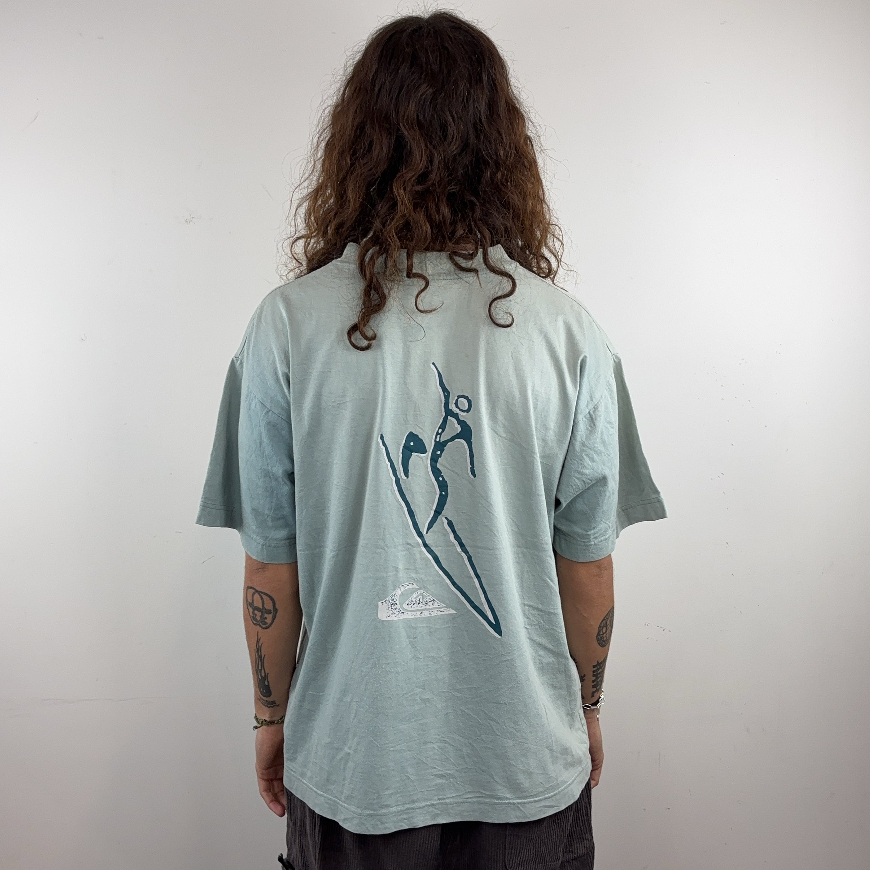 QUIKSILVER TEE - LARGE