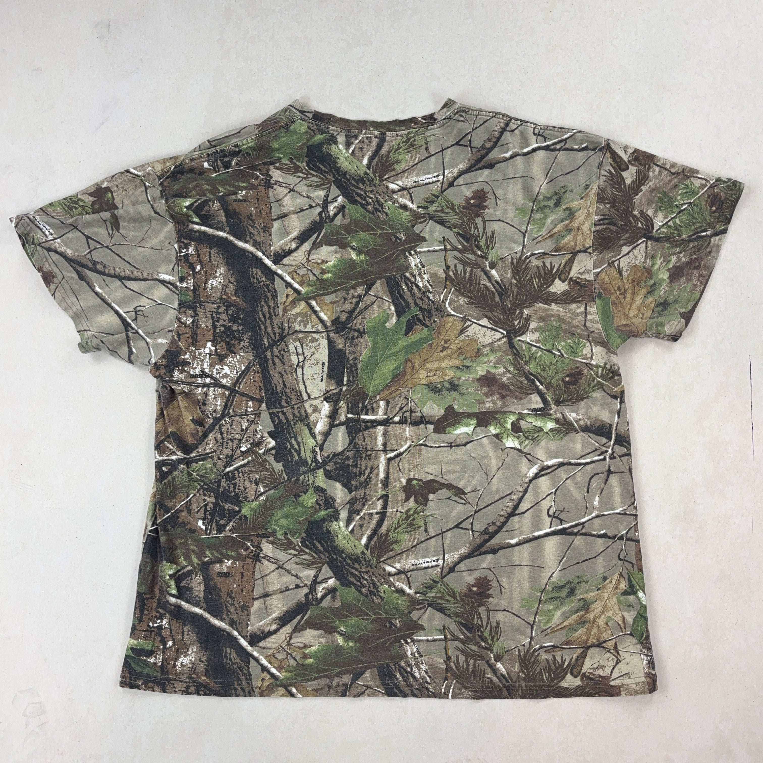 GRAPHIC CAMO TEE - X LARGE