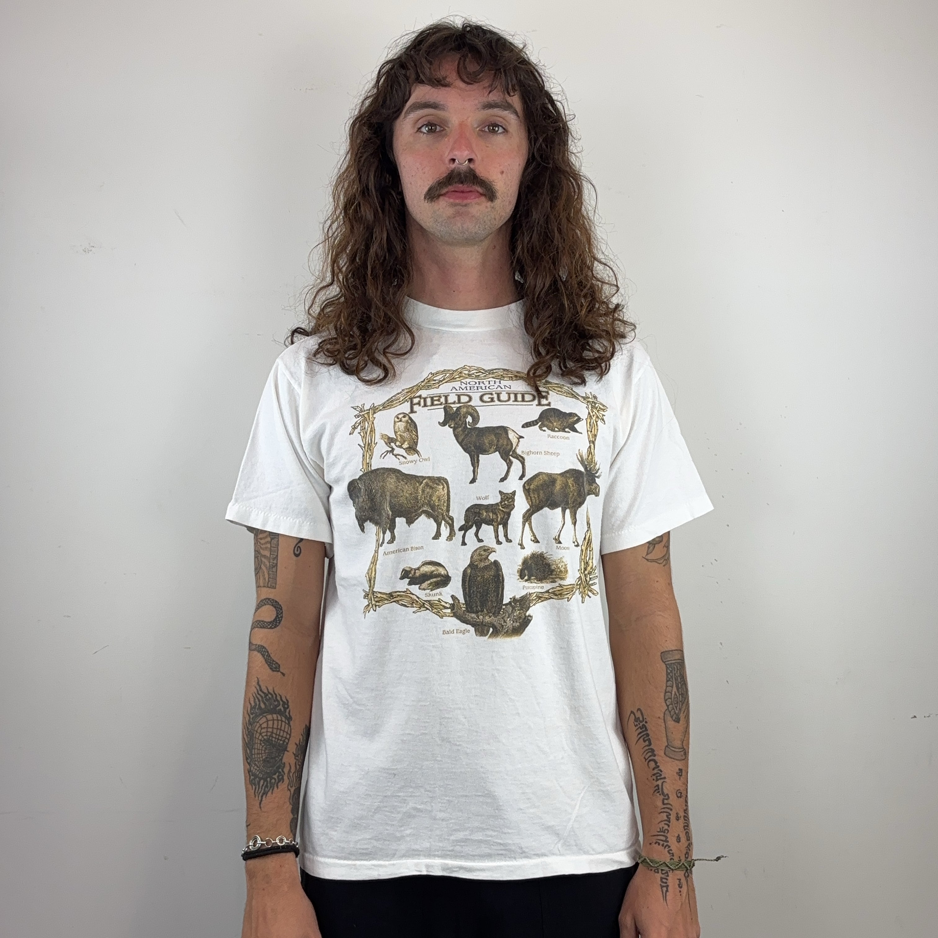 GRAPHIC TEE - MEDIUM