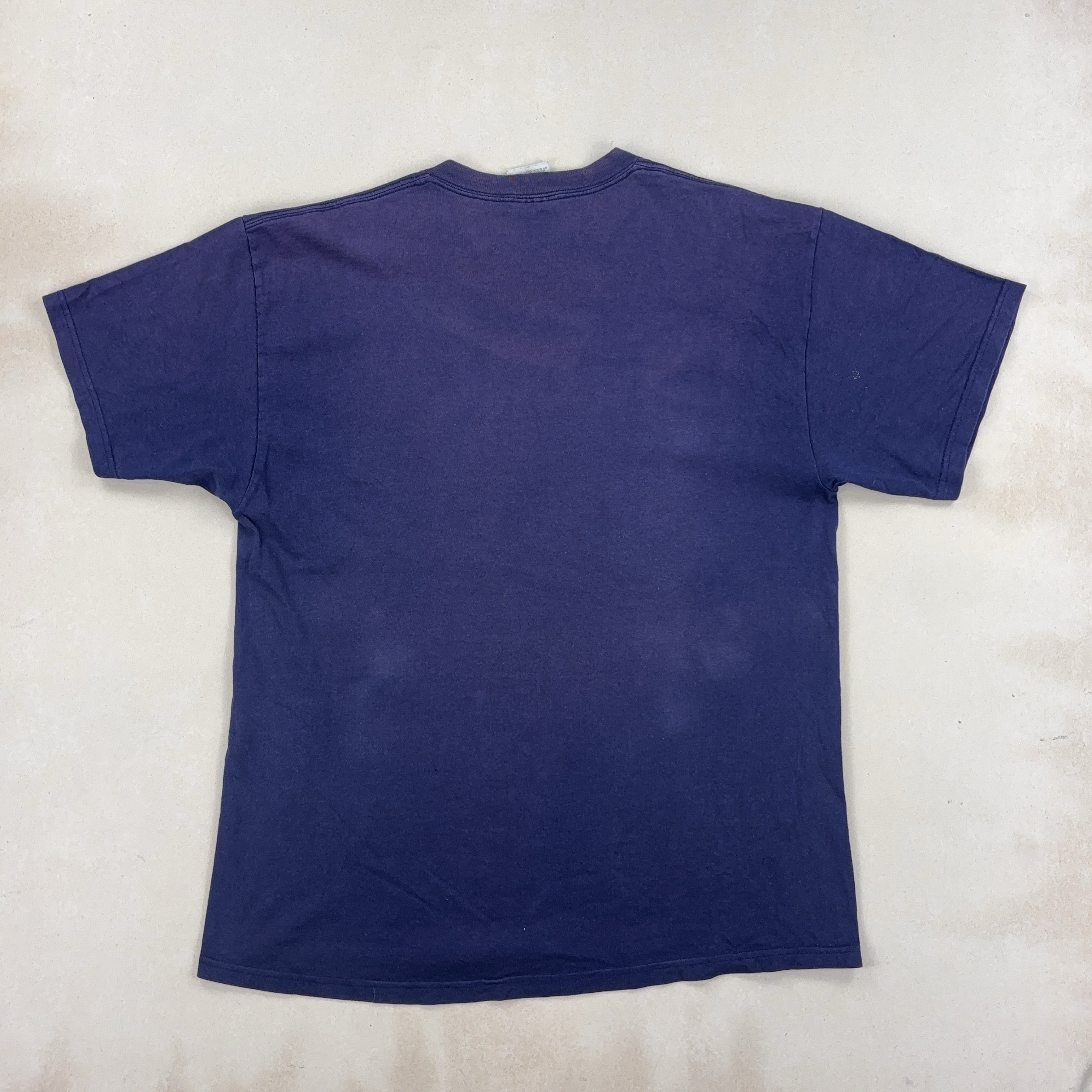 NIKE TEE - MEDIUM