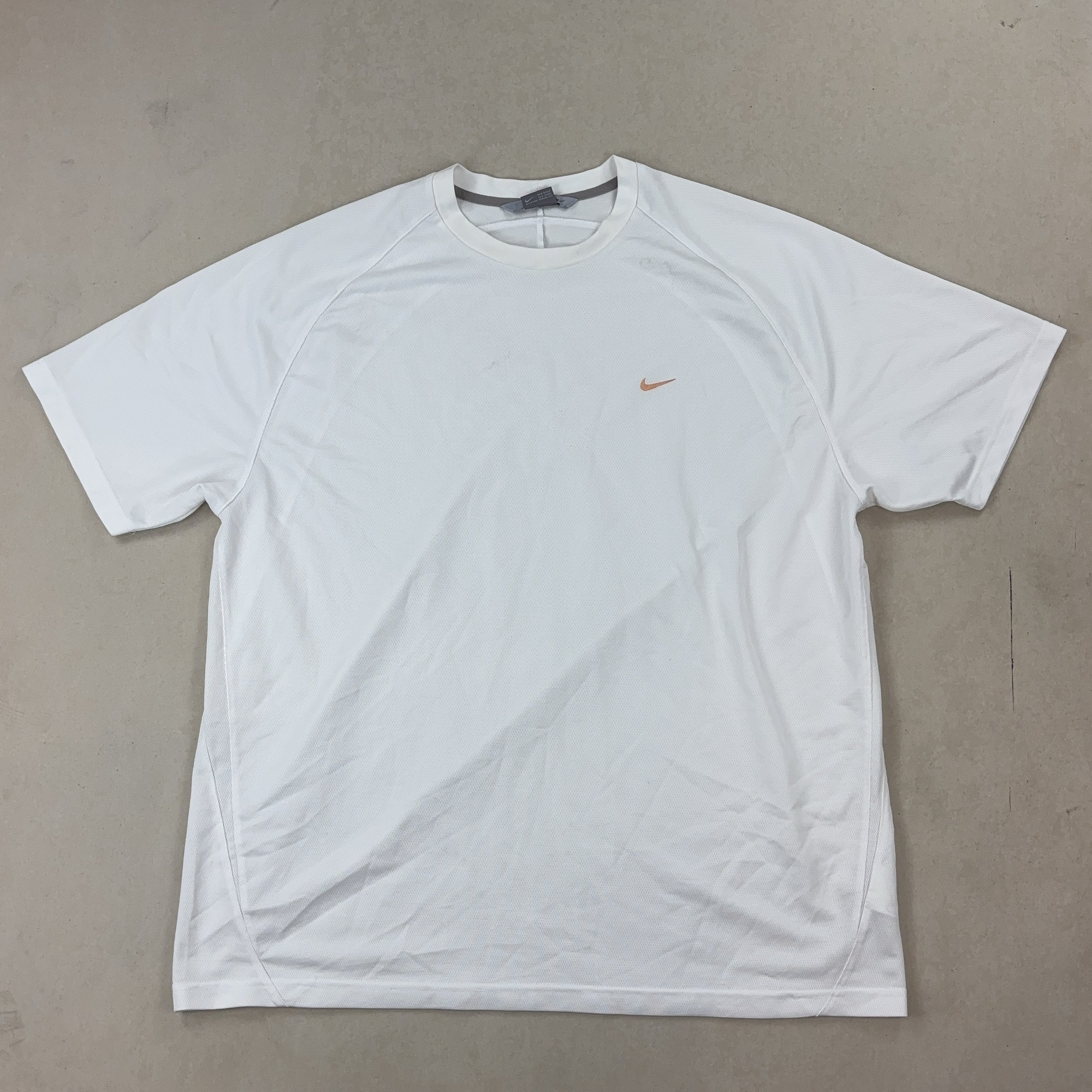 NIKE TEE - 2X LARGE