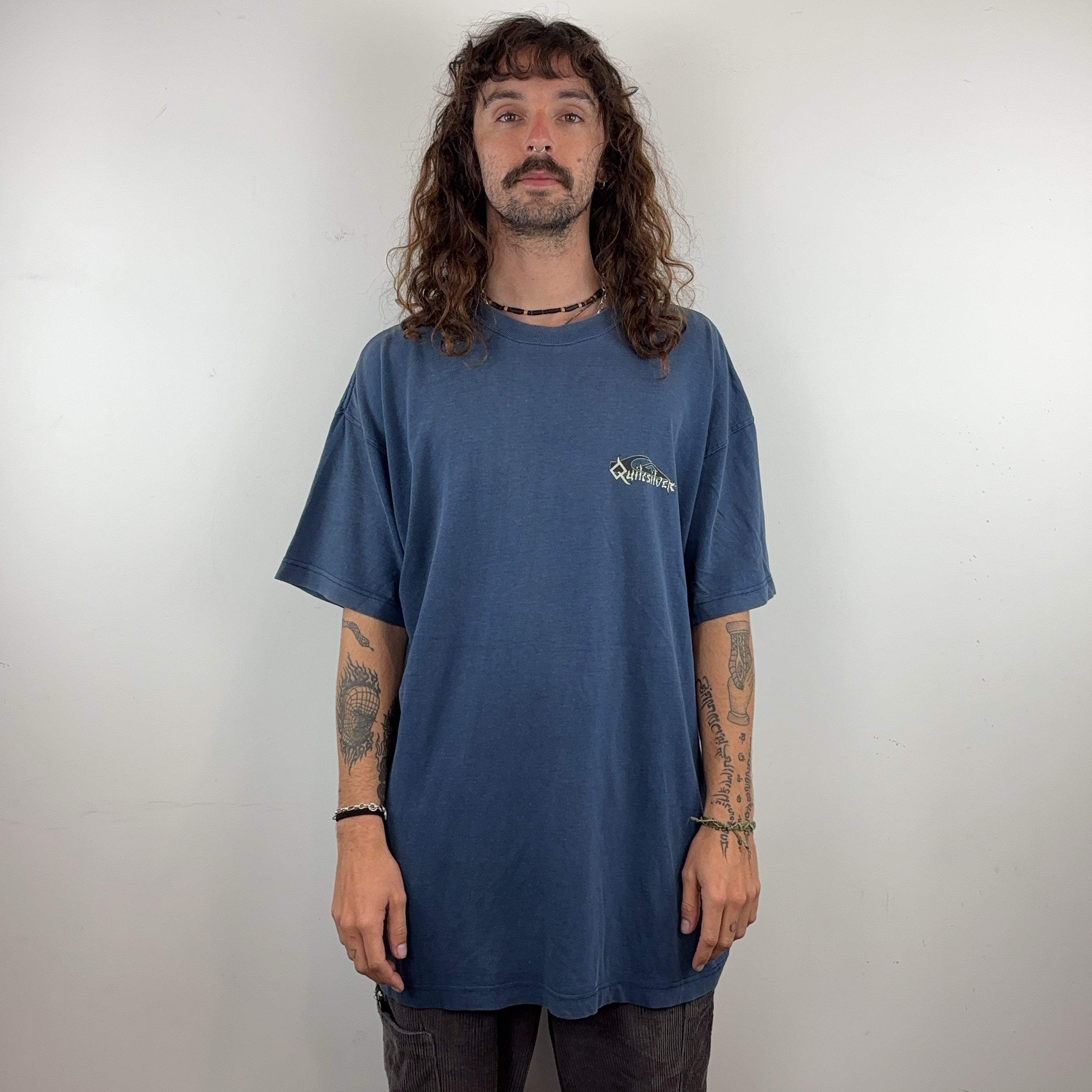 QUIKSILVER TEE - X LARGE