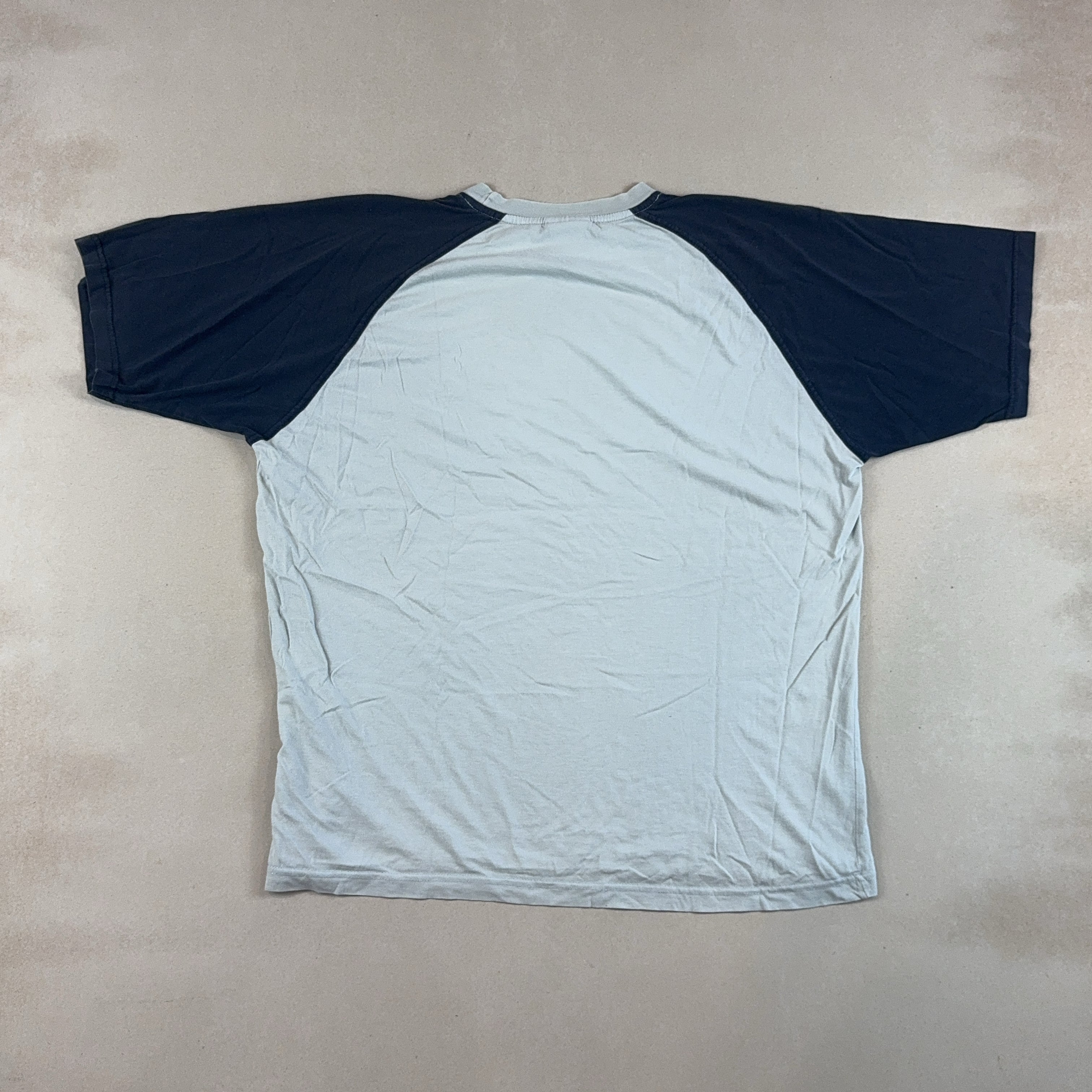 REEBOK TEE - LARGE