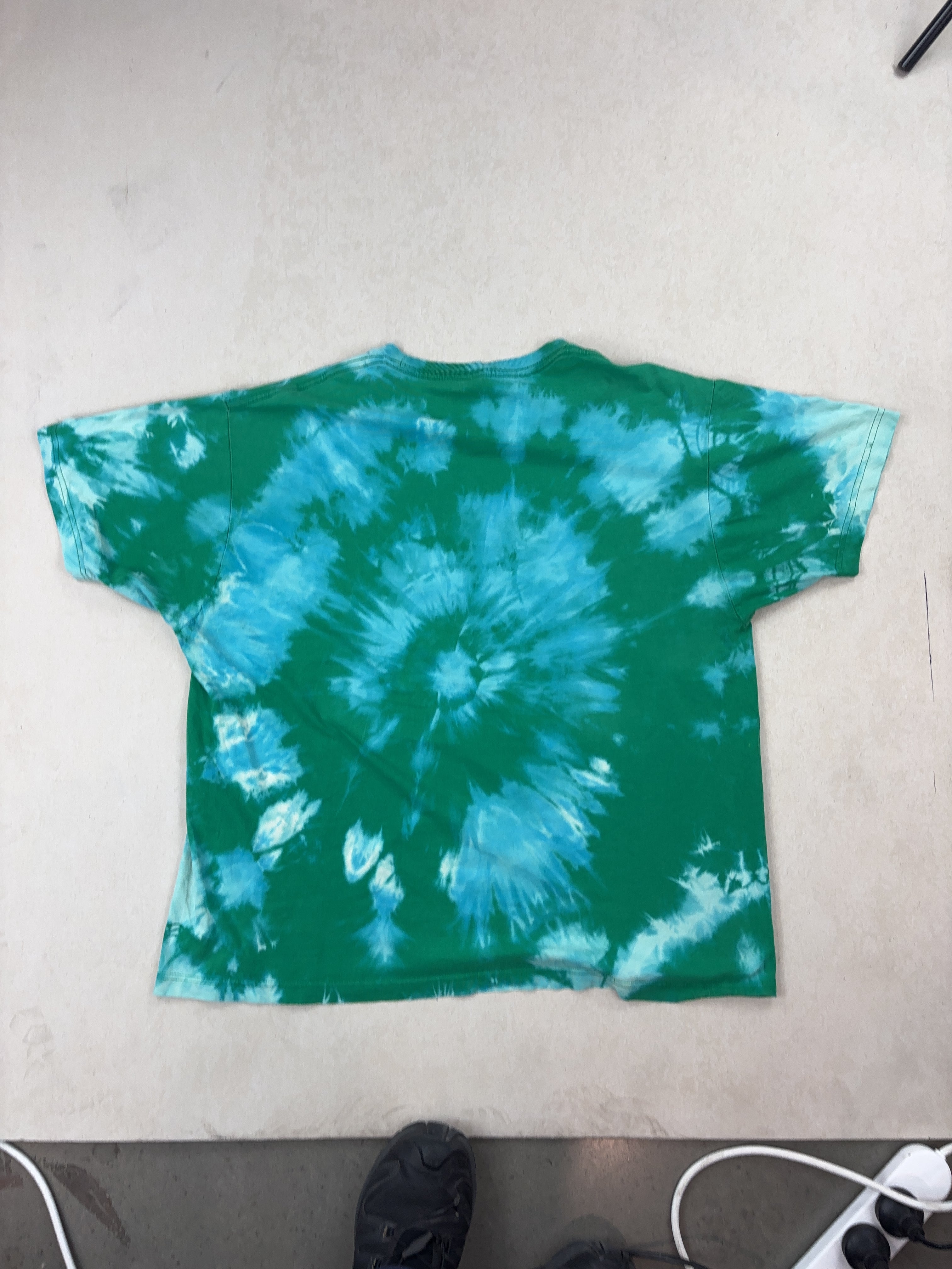 TIE-DYE GREEN TEE - LARGE