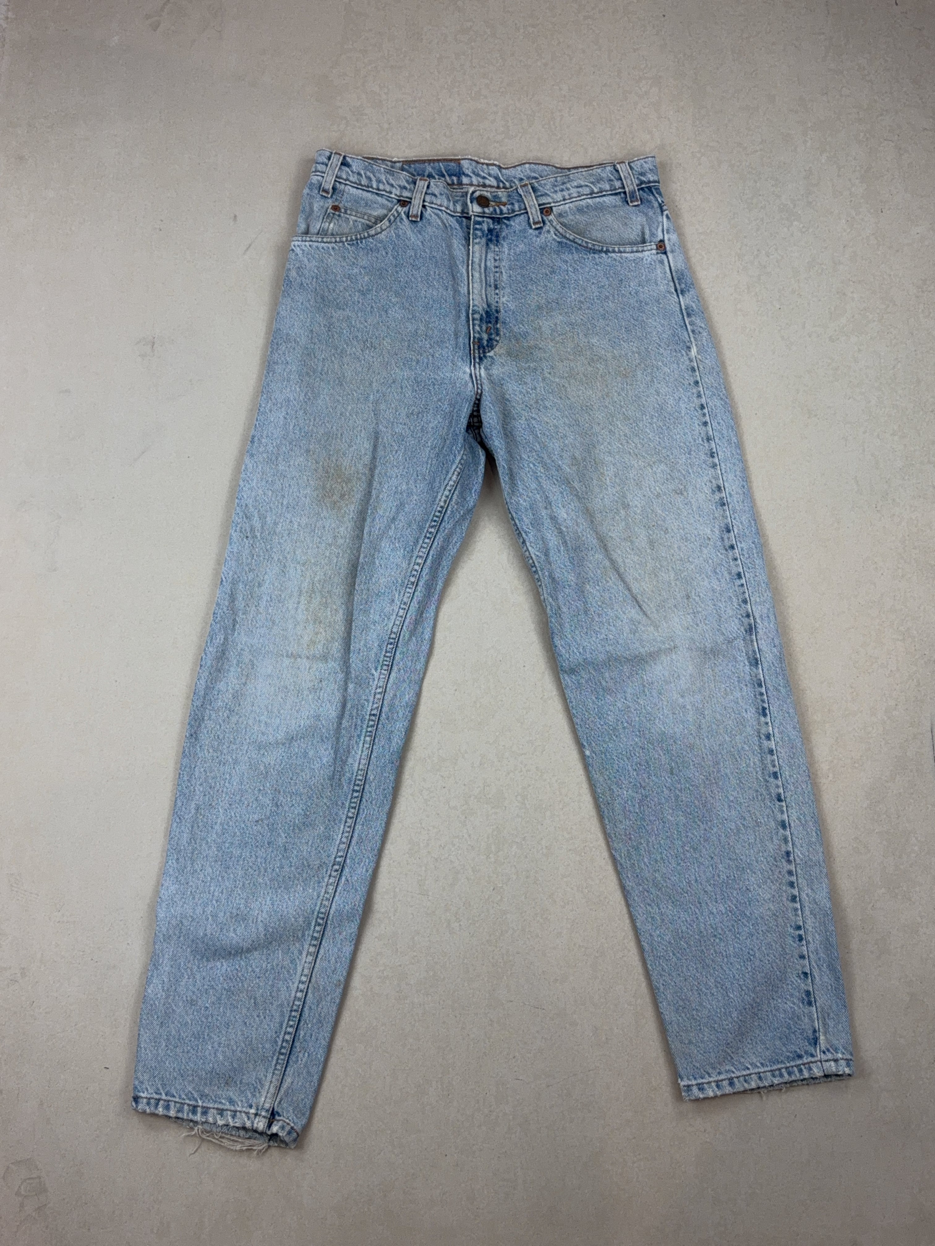 LEVI'S JEANS - MEDIUM