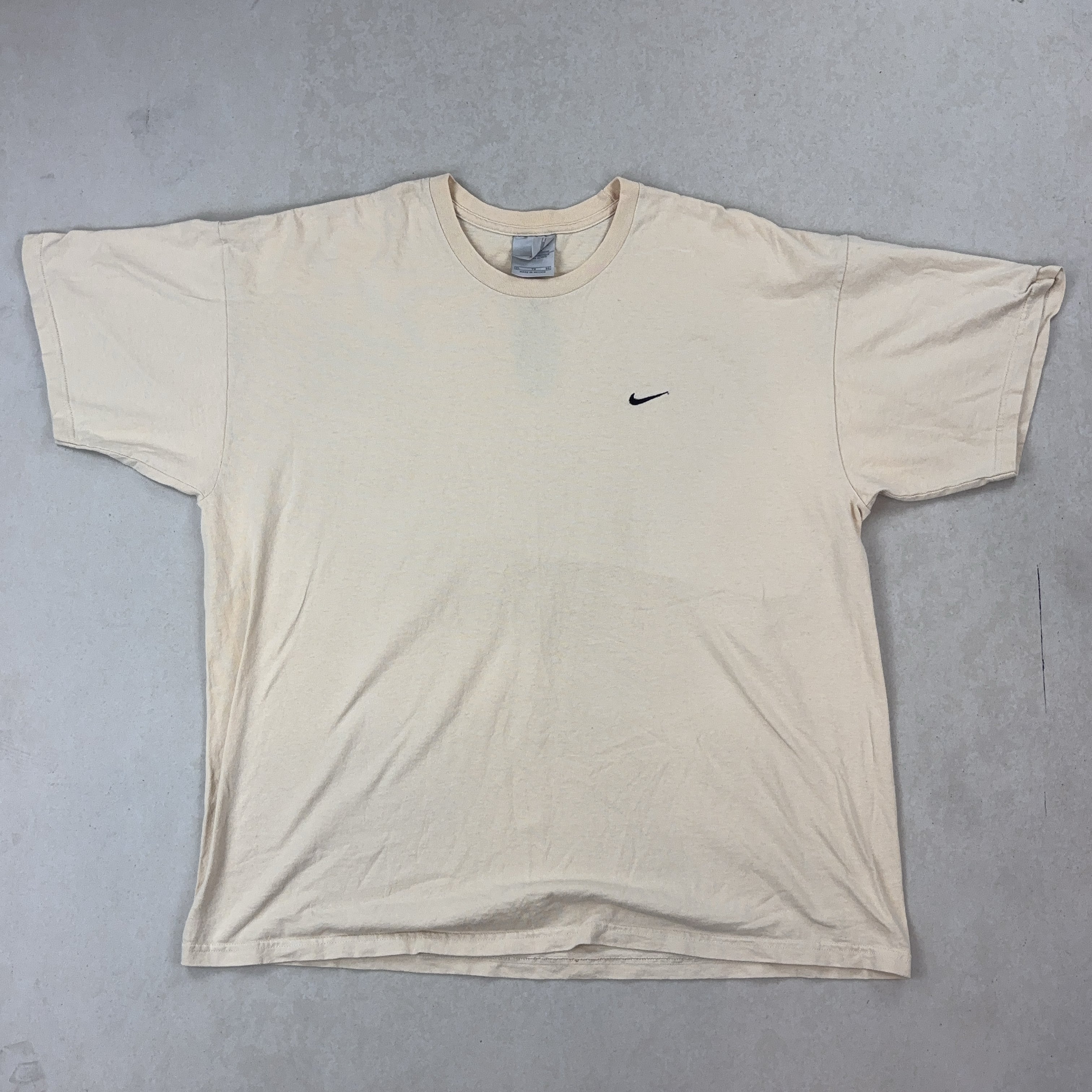 NIKE TEE - X LARGE