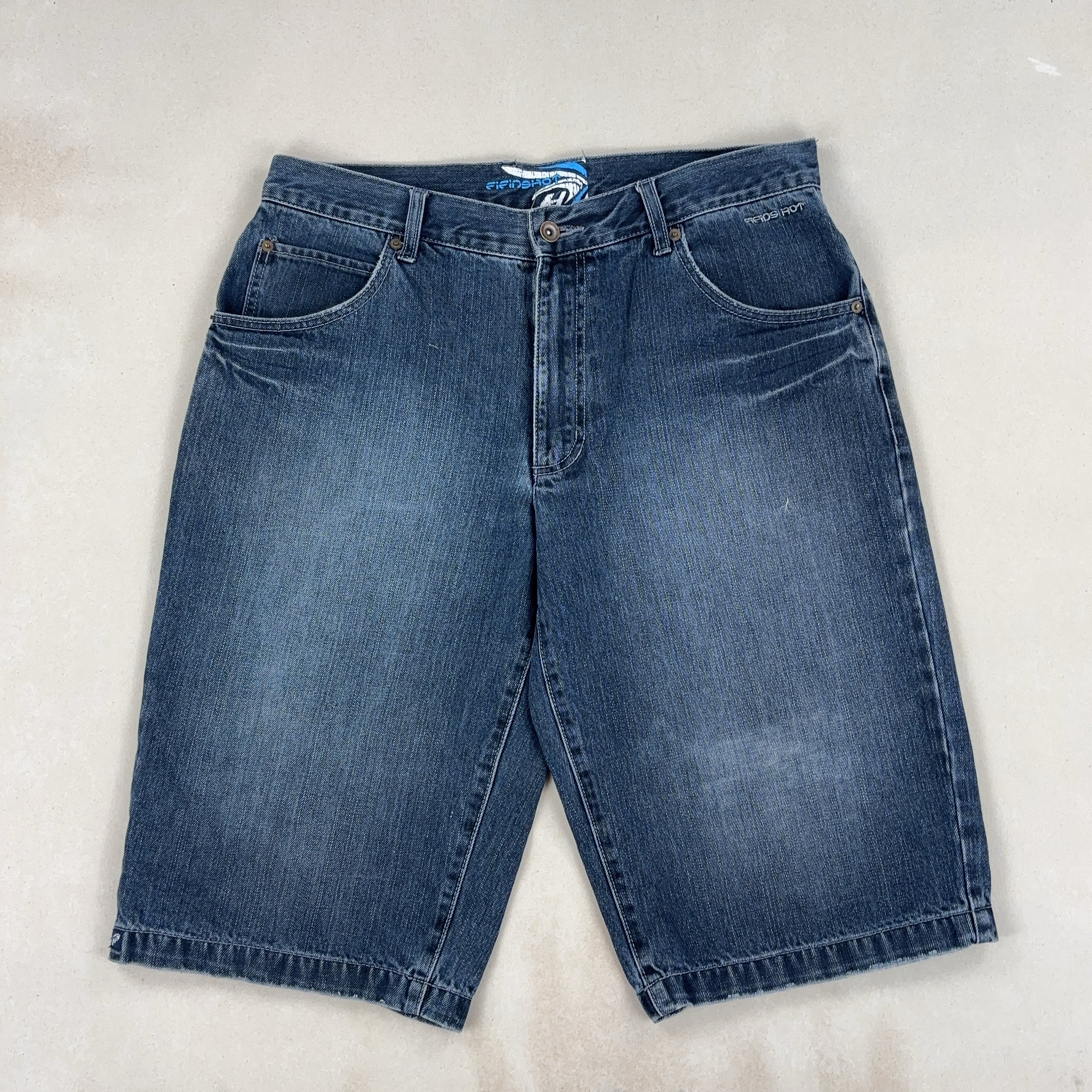PIPING HOT DENIM SHORTS - MEDIUM
