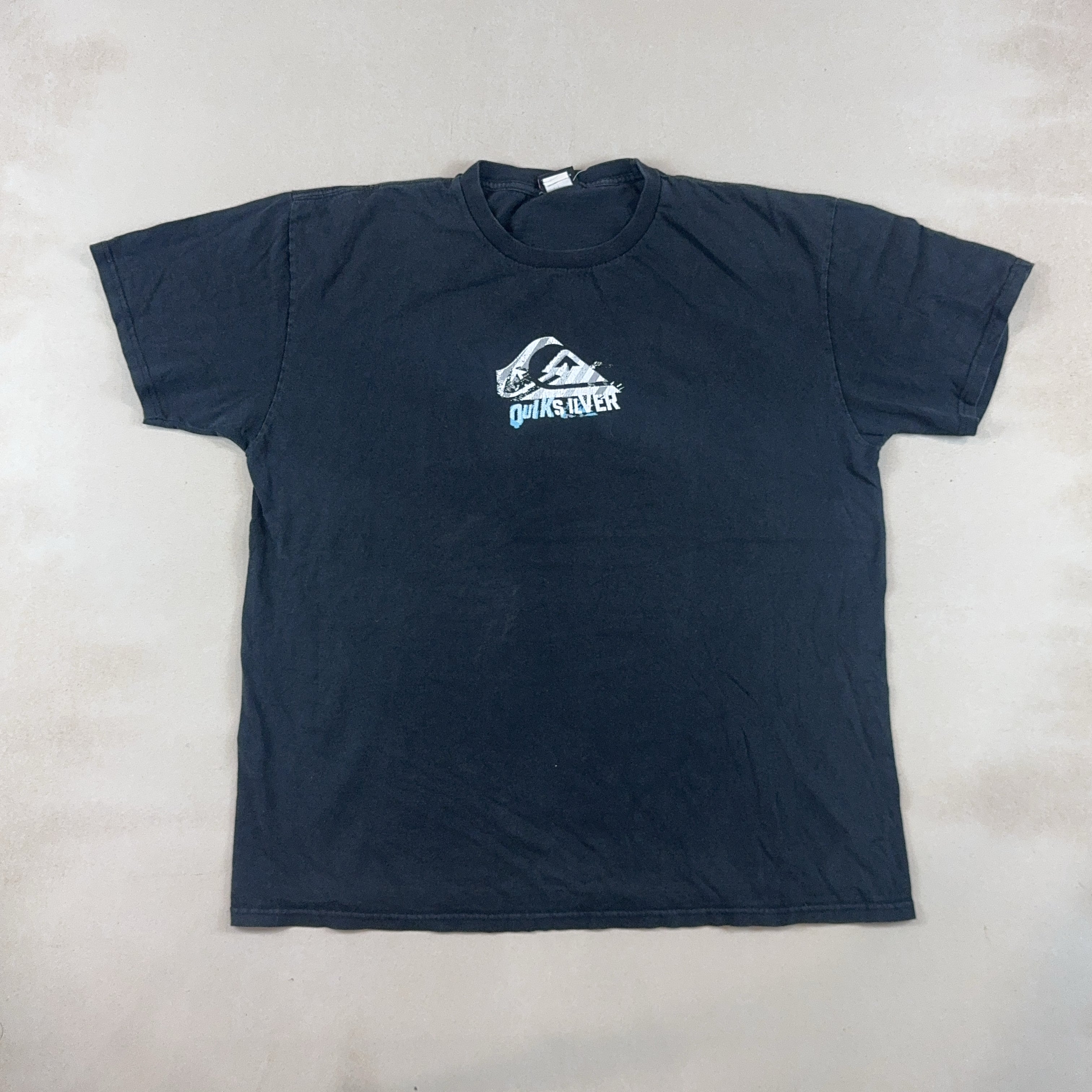 QUIKSILVER TEE - X LARGE