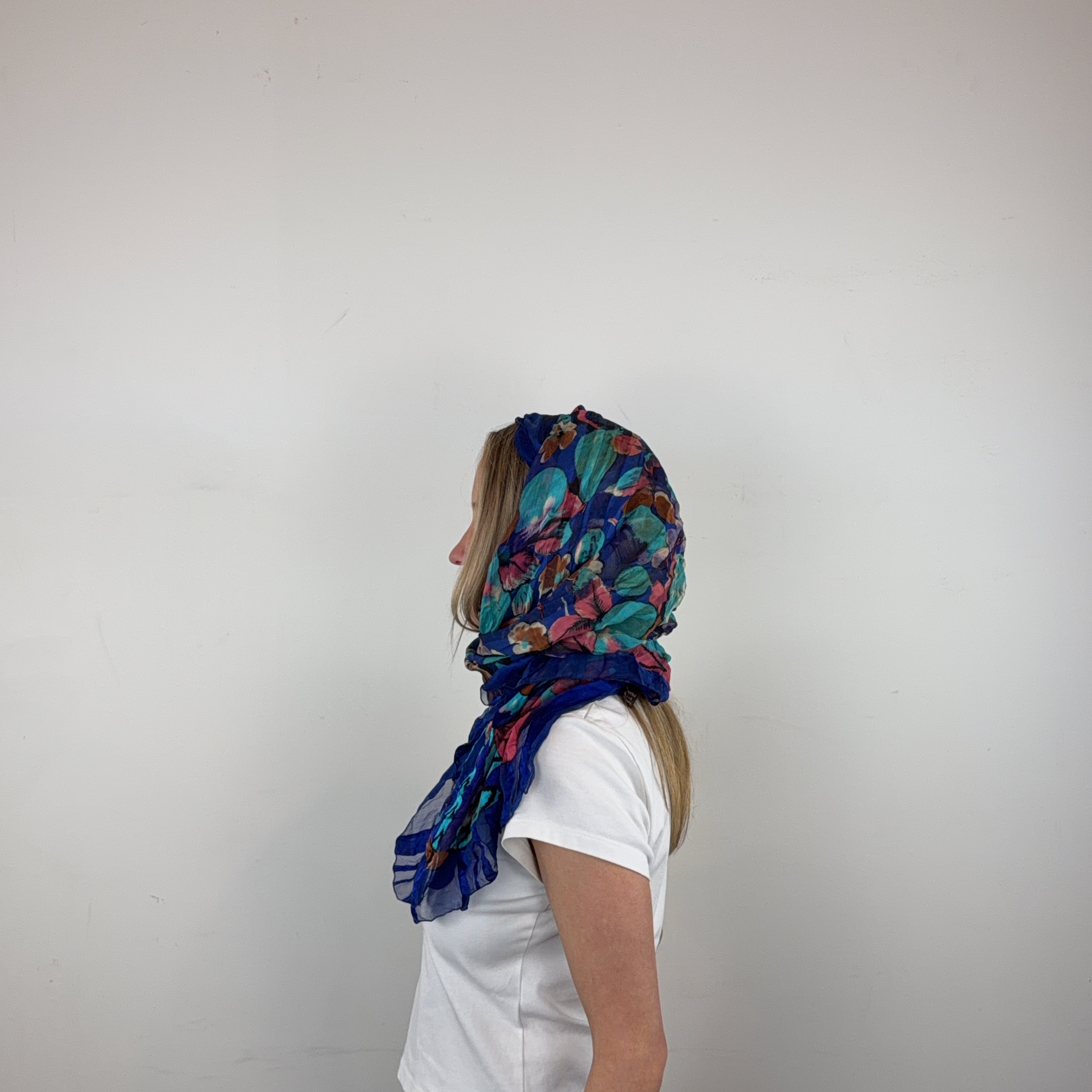 HEAD SCARF