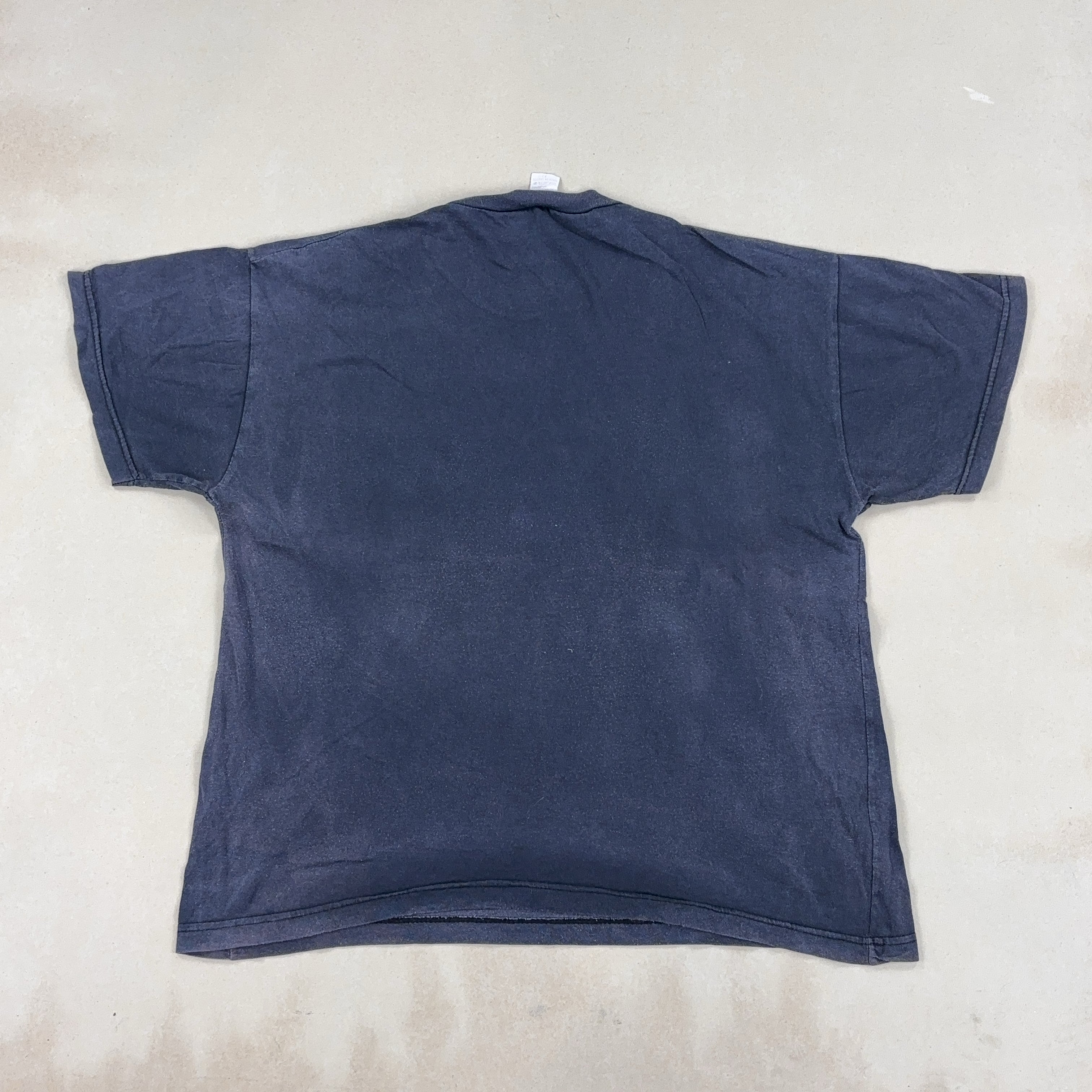 GRAPHIC NAVY BLUE TEE - MEDIUM