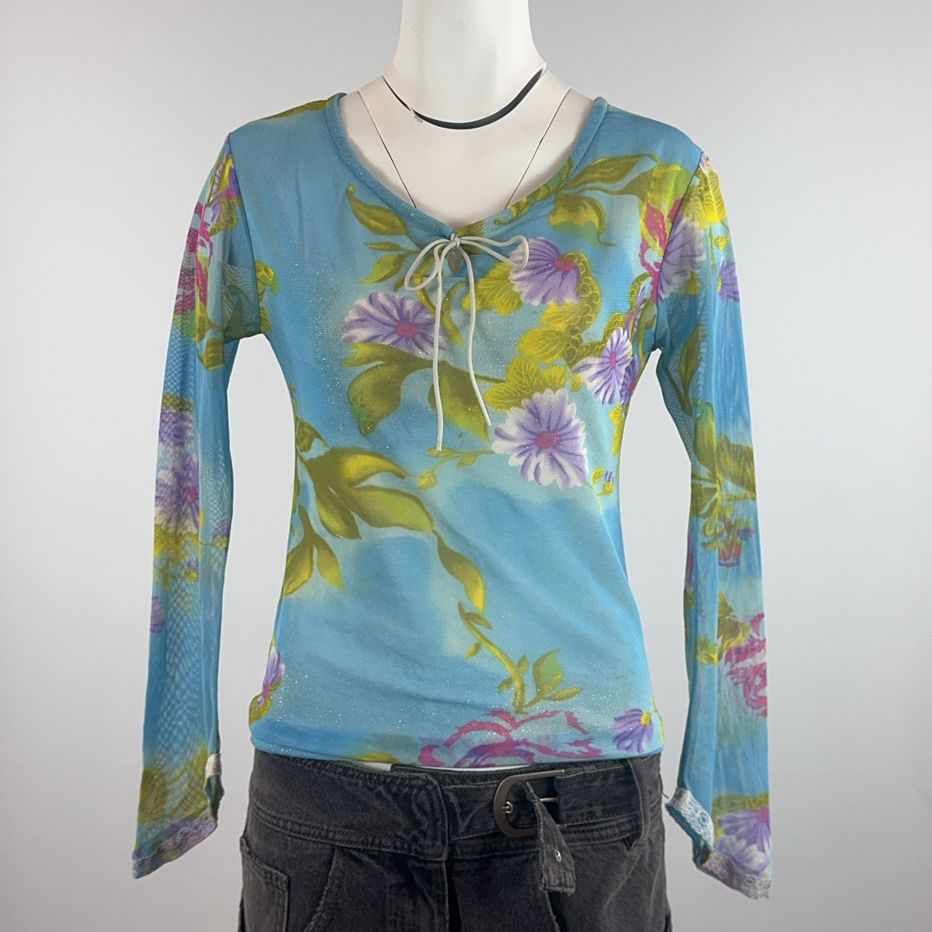 VINTAGE LONG SLEEVE - MEDIUM