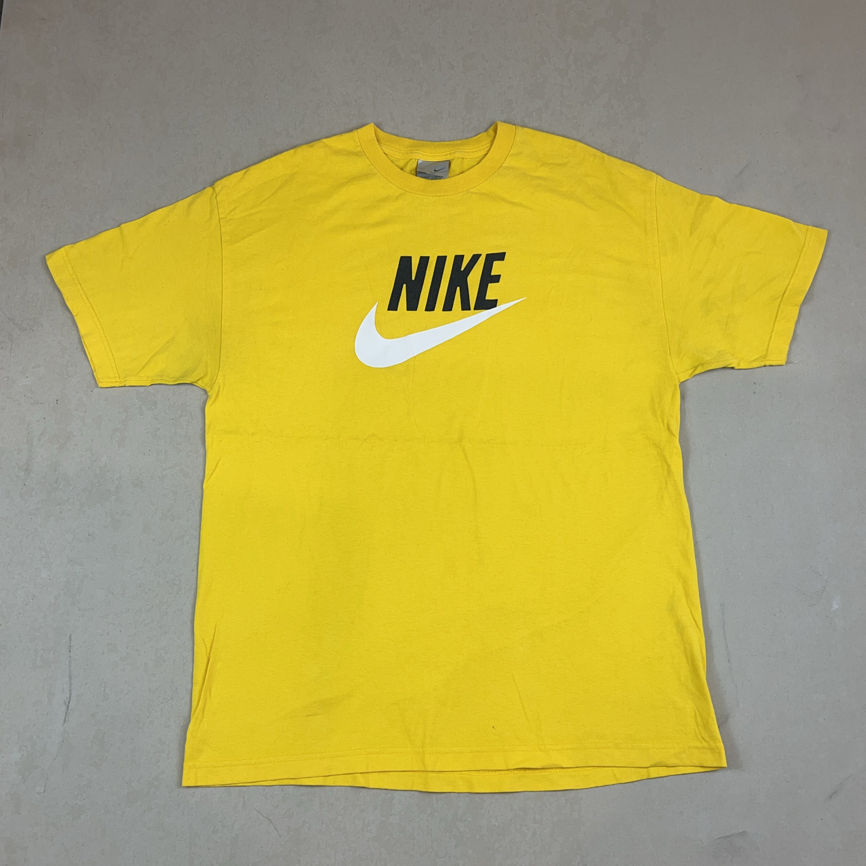 NIKE TEE - X LARGE