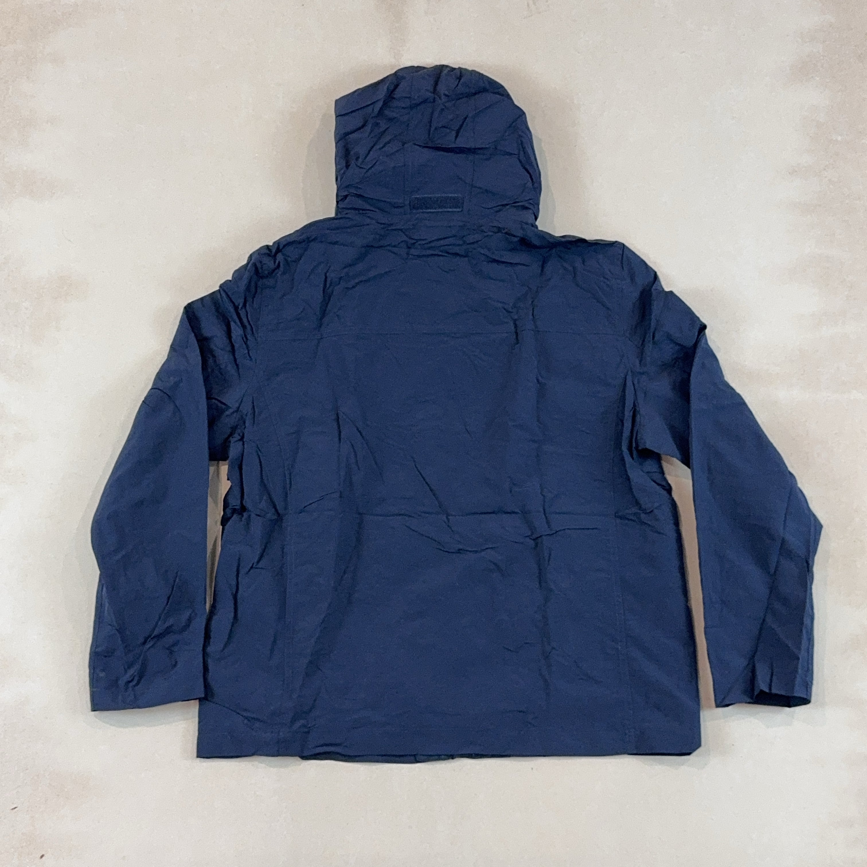 NAUTICA WATER RESISTANT JACKET - LARGE