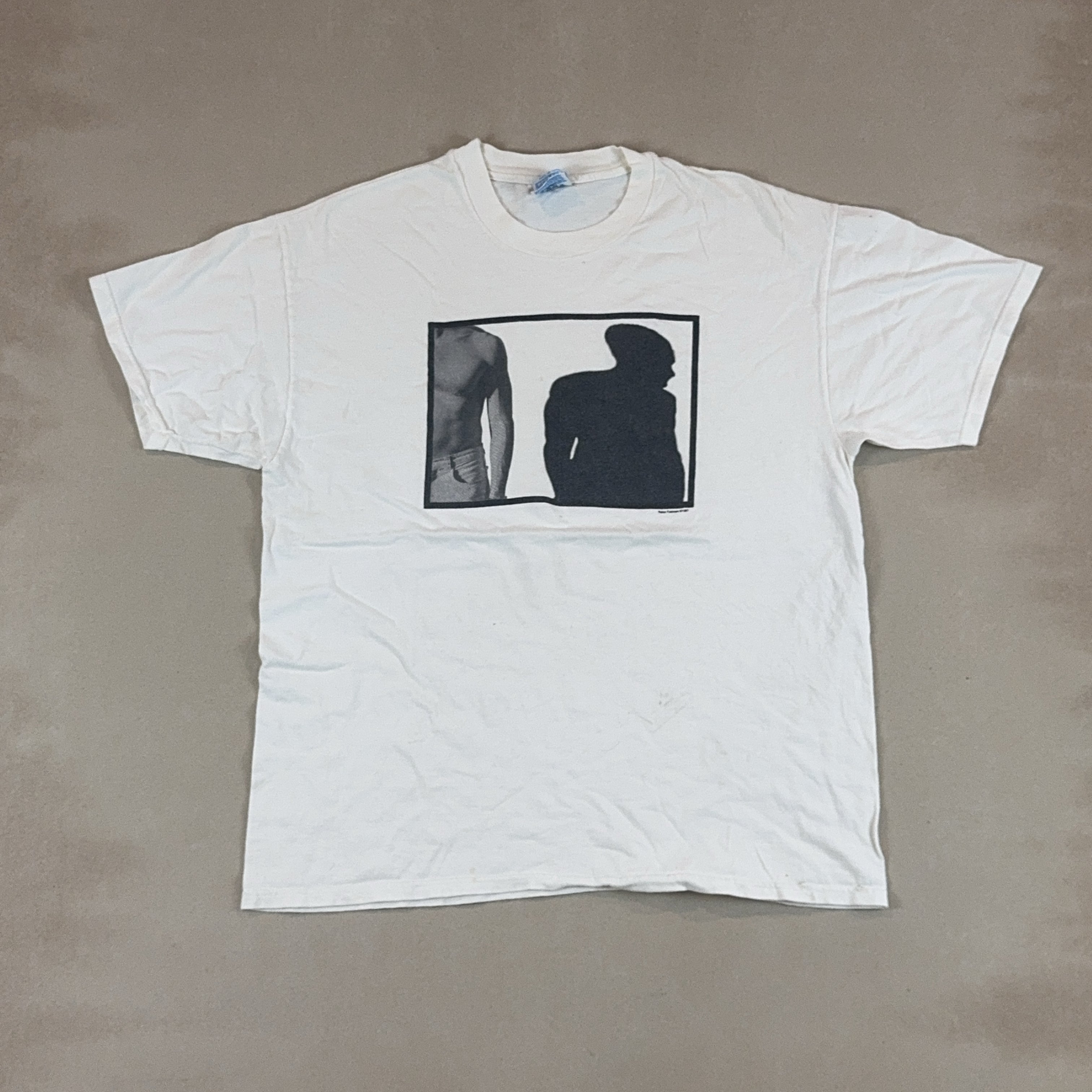 GRAPHIC TEE - X LARGE