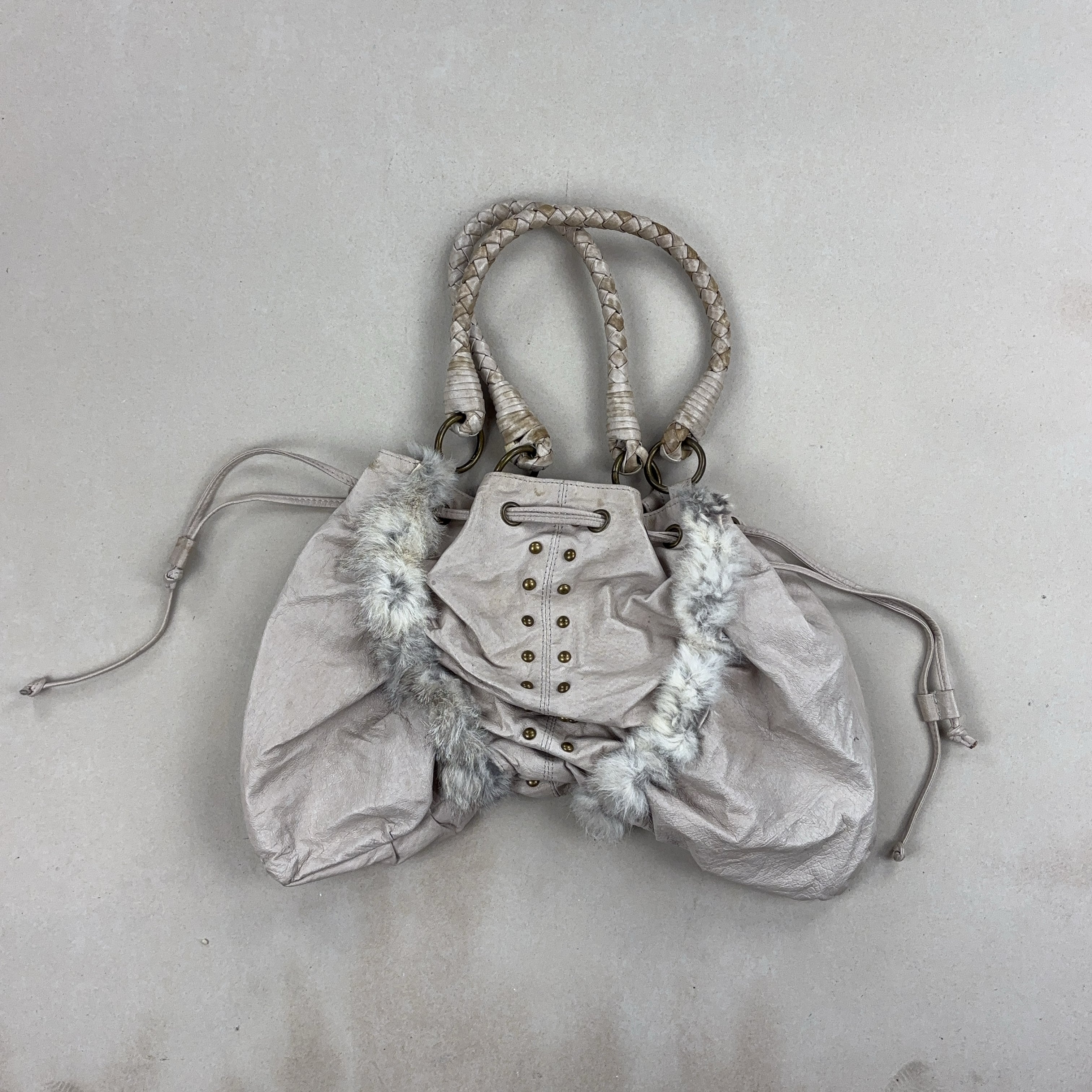 VINTAGE HANDBAG - SMALL