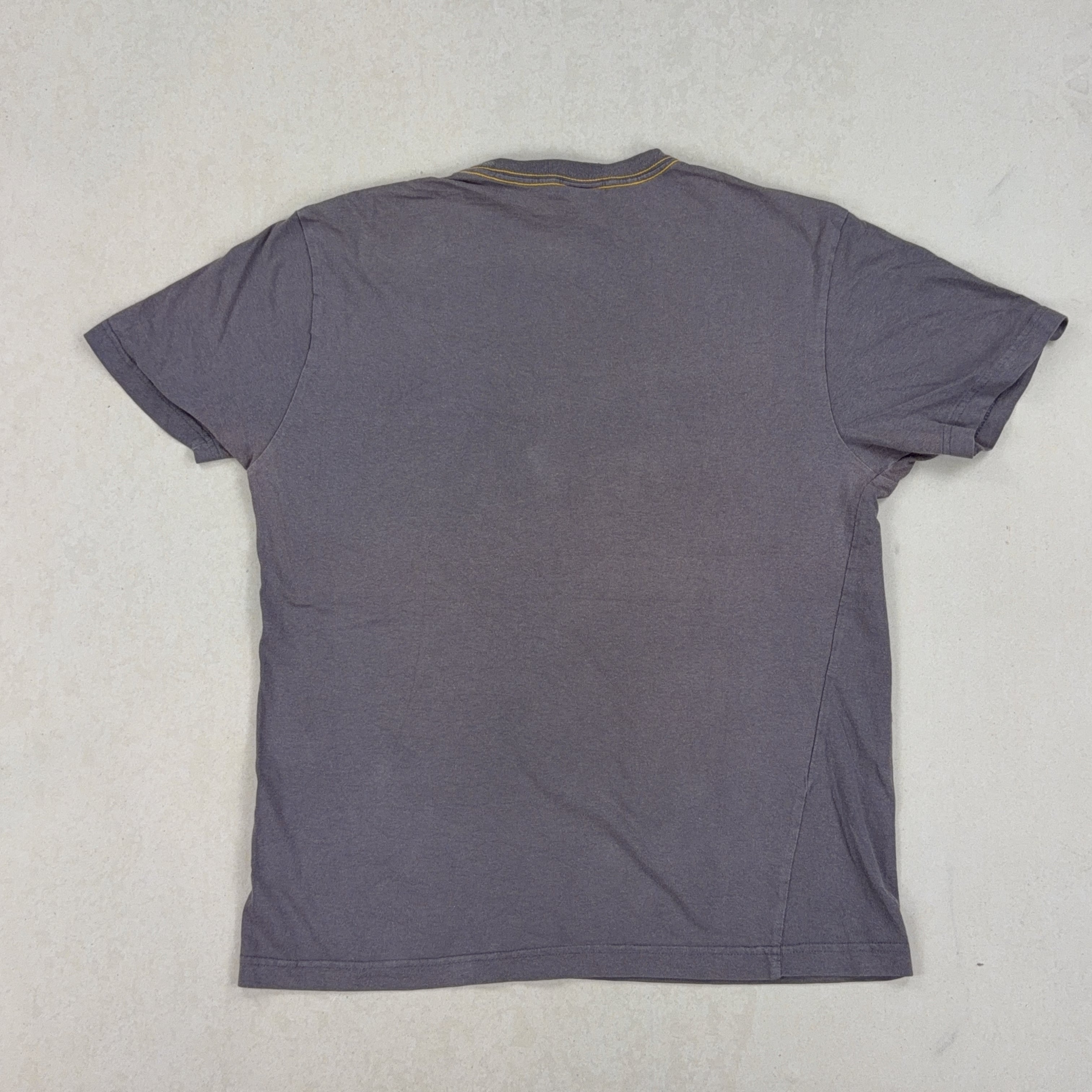 OLD NAVY TEE - MEDIUM