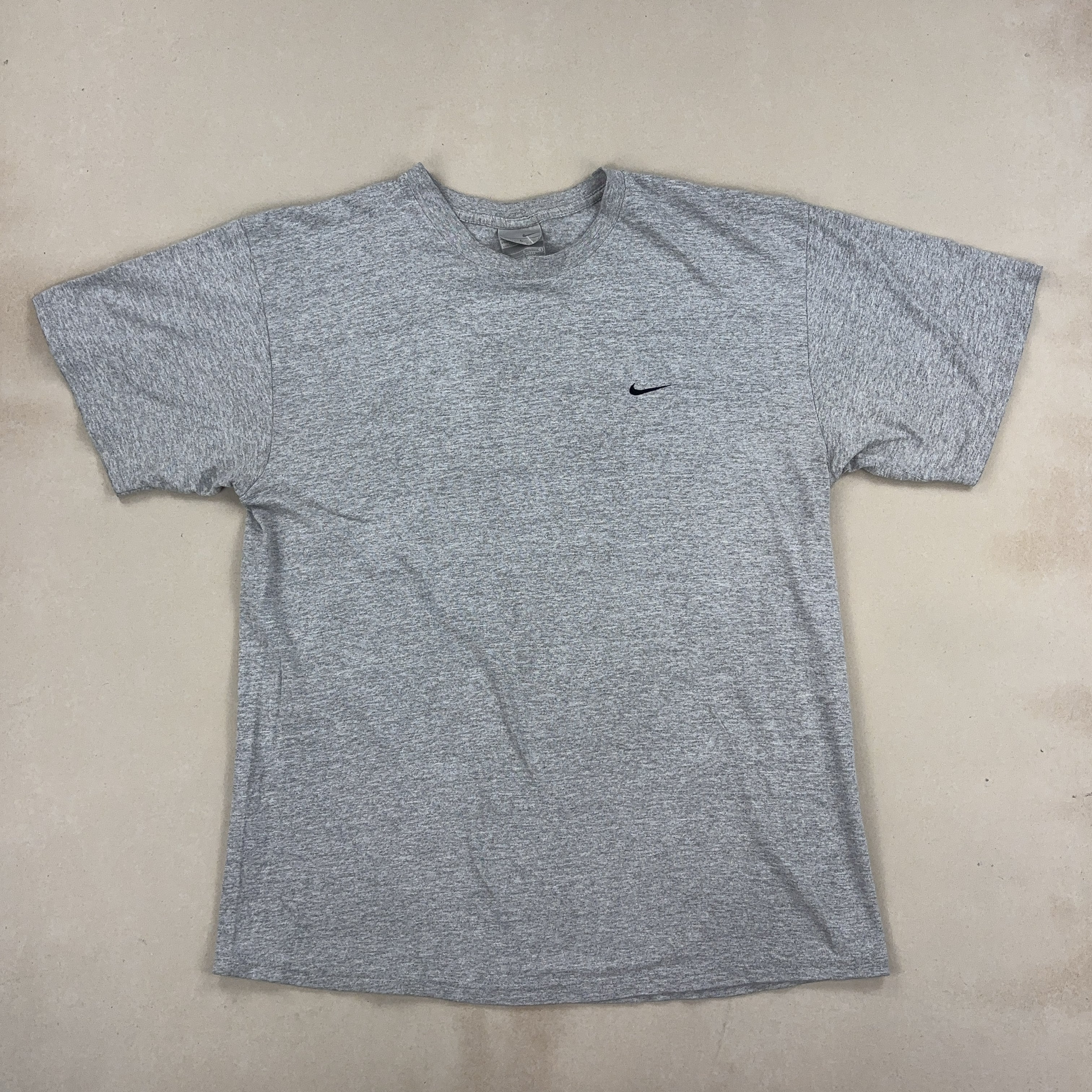 NIKE TEE - LARGE