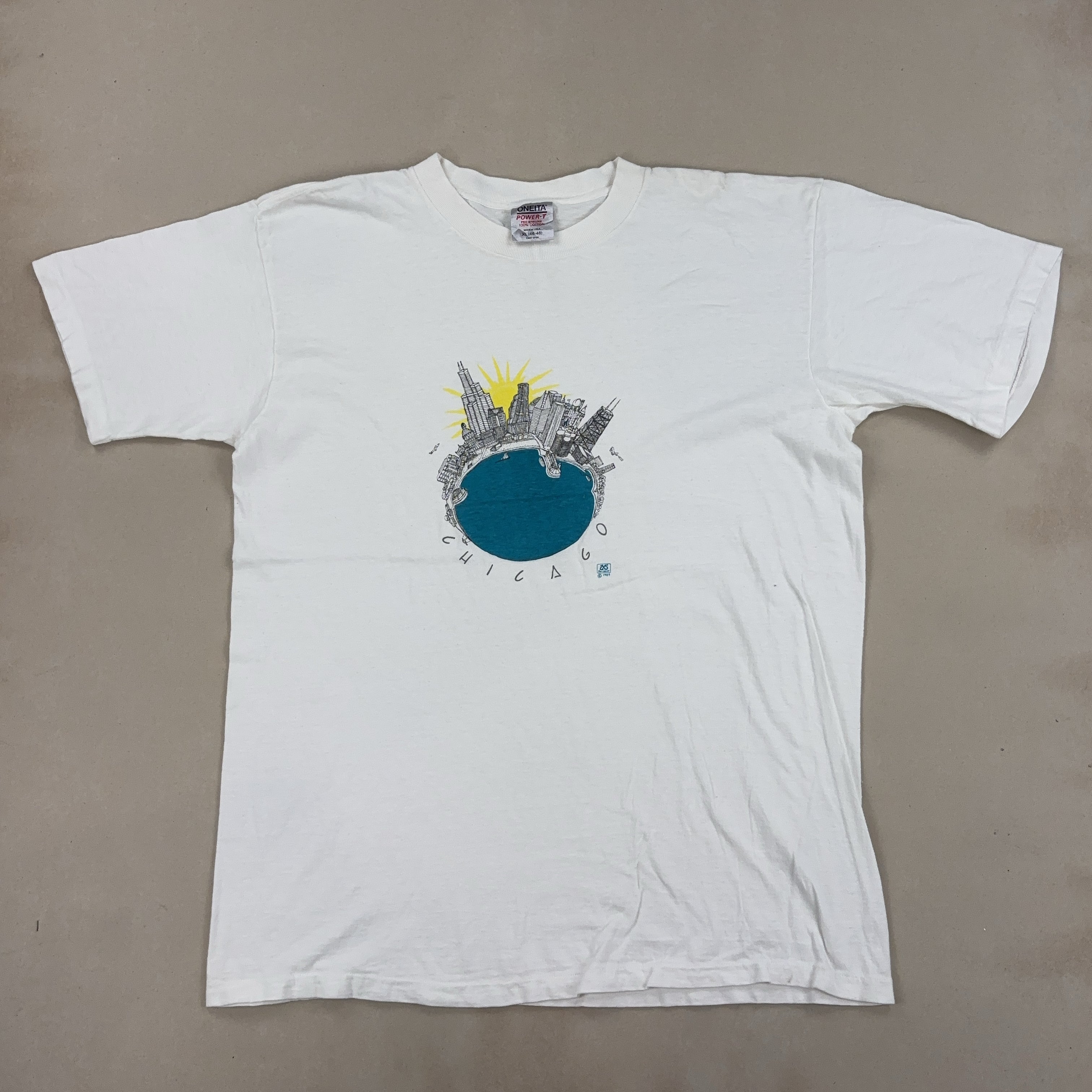 GRAPHIC WHITE TEE - X LARGE