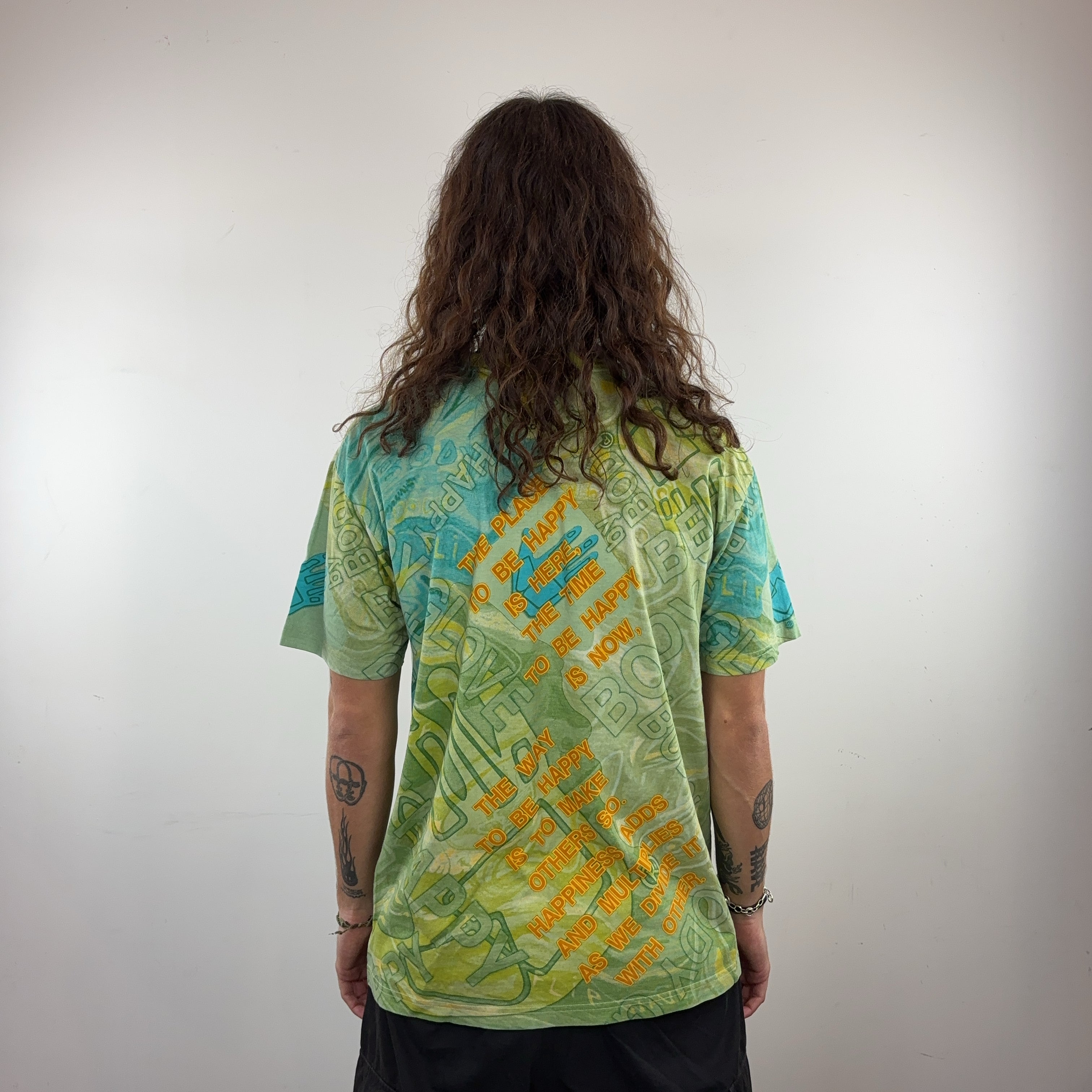 BODY GLOVE ABSTRACT TEE - MEDIUM