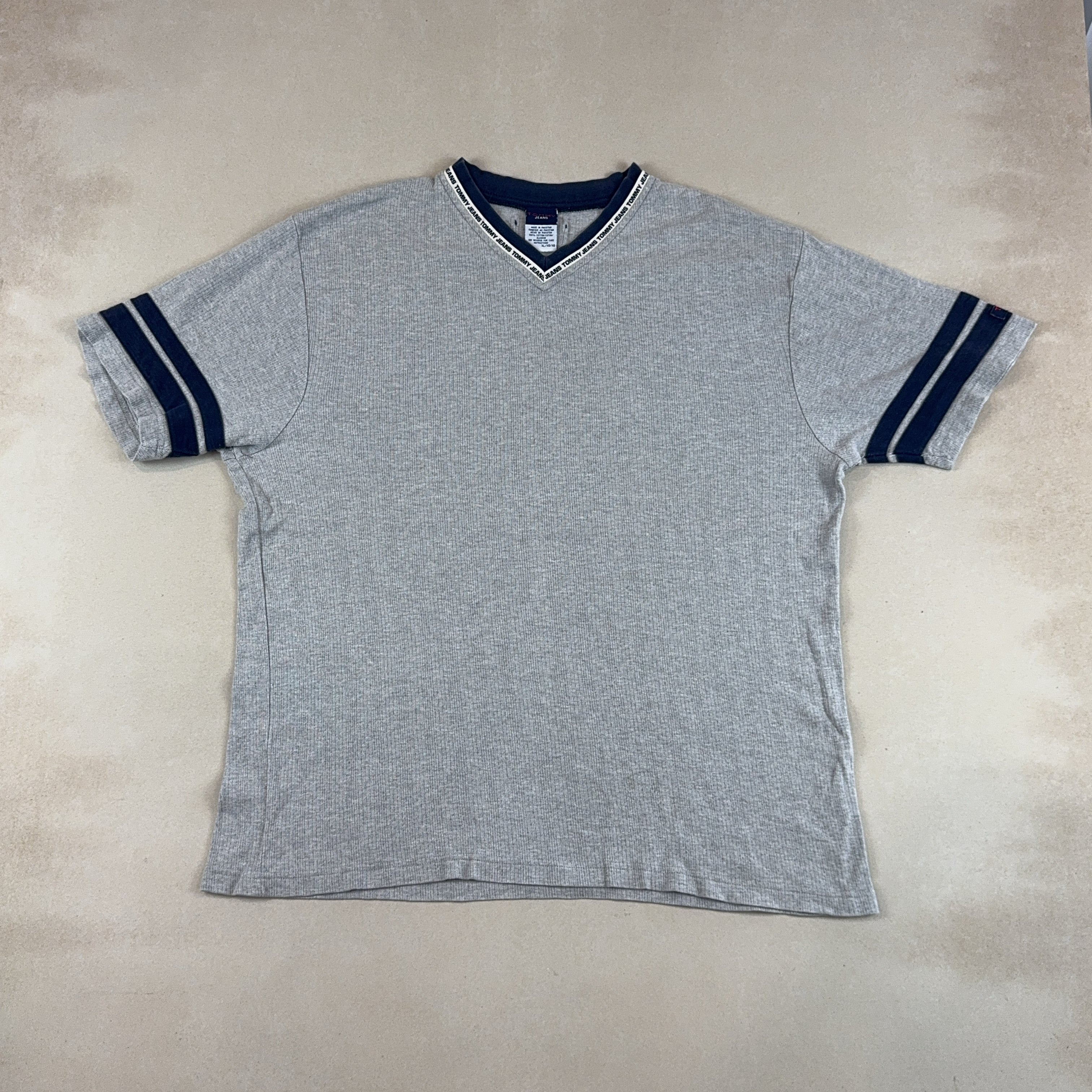 TOMMY JEANS TEE - X LARGE