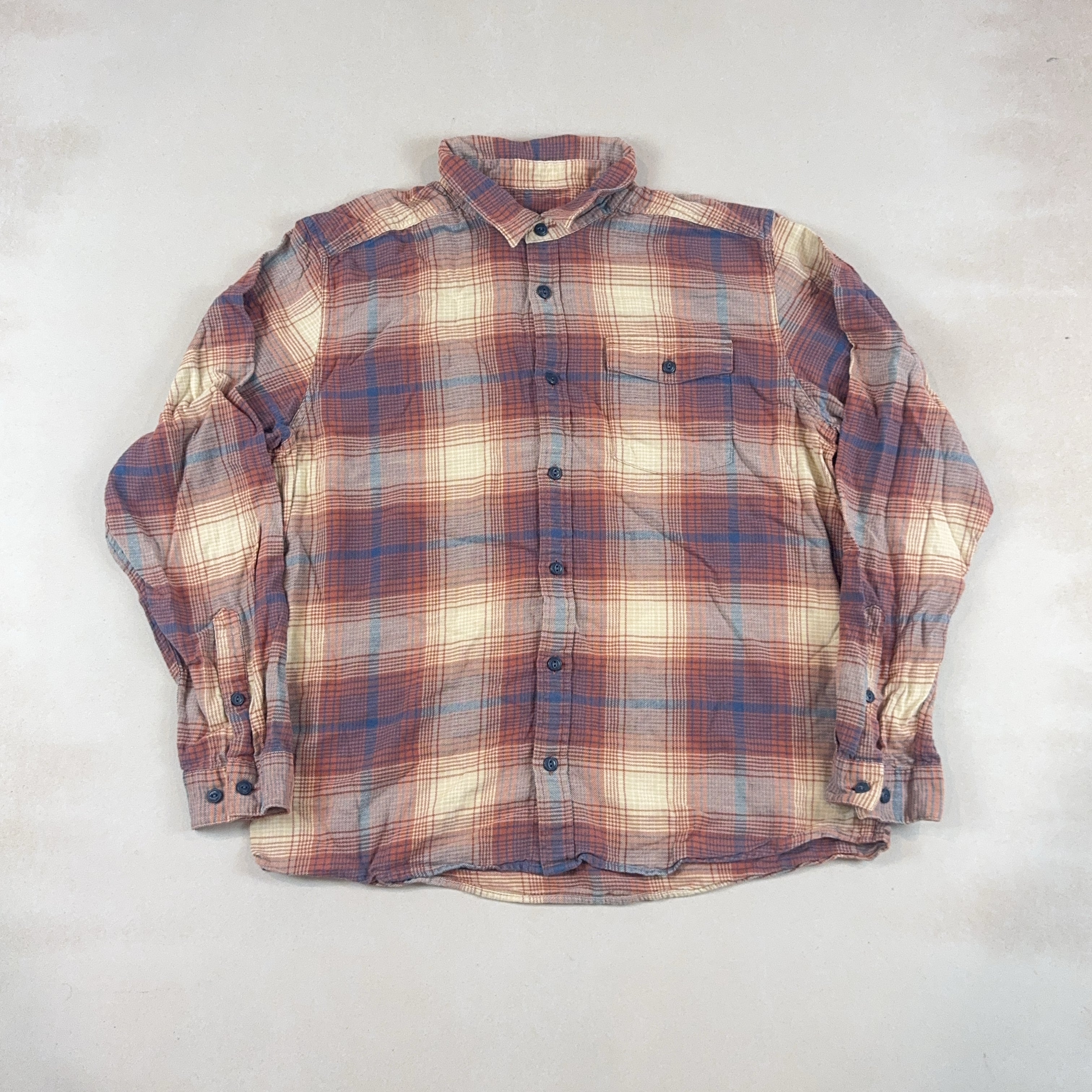 PATAGONIA SHIRT - LARGE