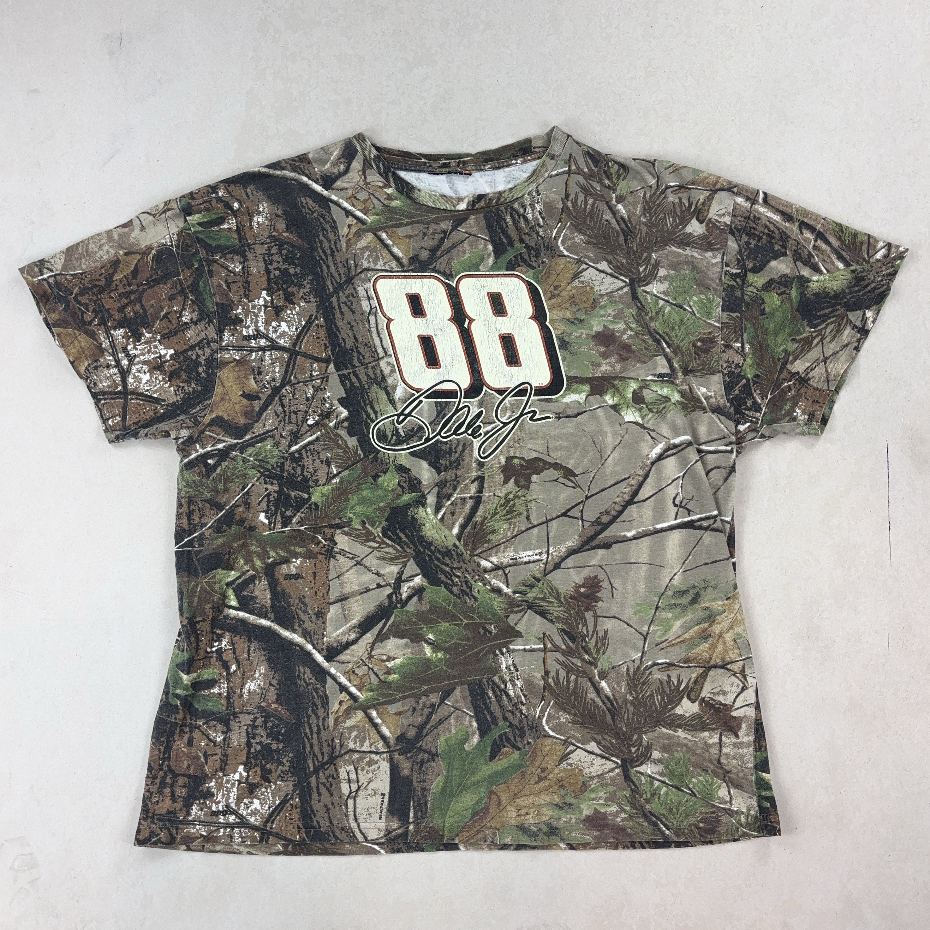 GRAPHIC CAMO TEE - X LARGE