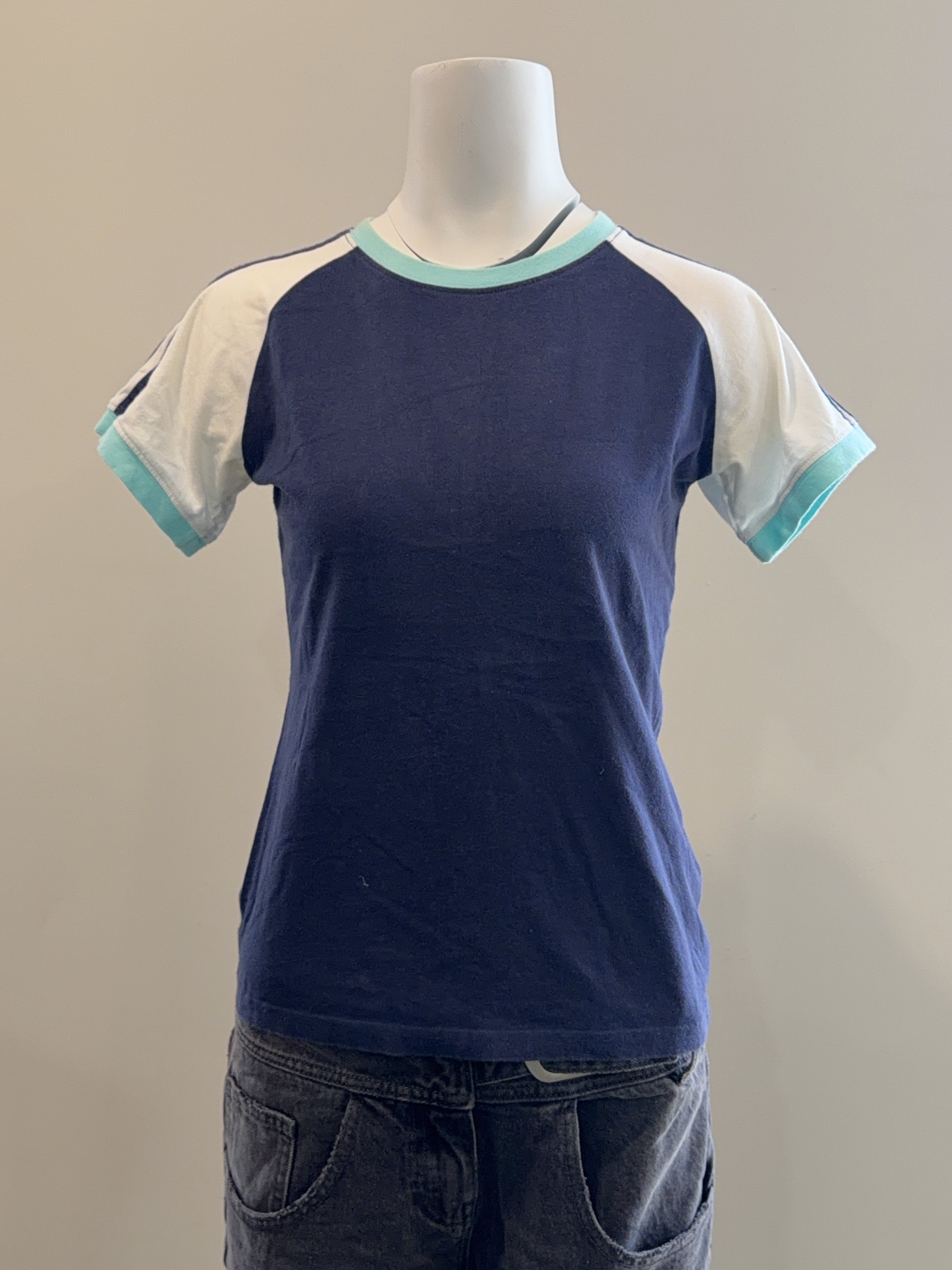 ADIDAS TEE - 12