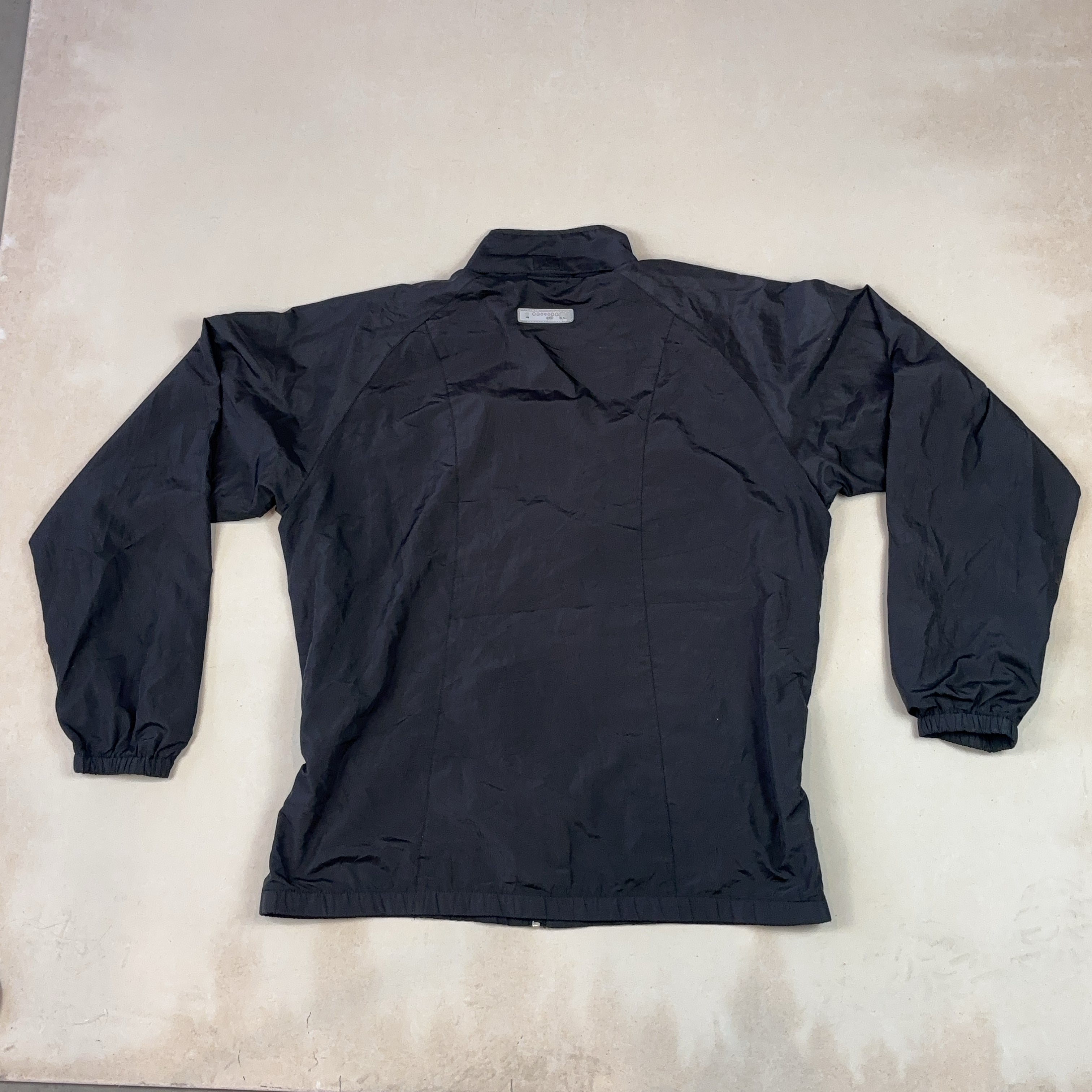KAEPA WIND BREAKER - LARGE