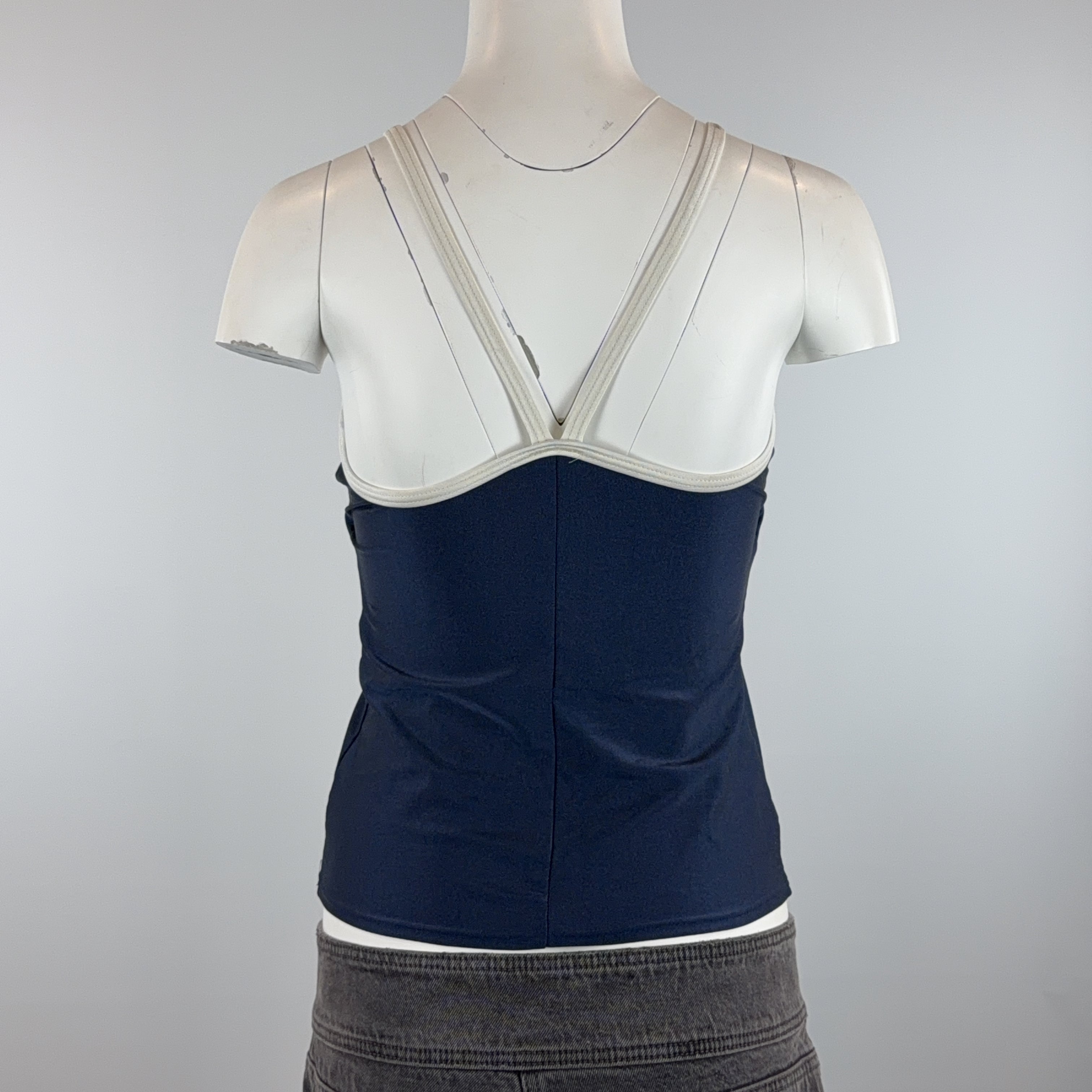NICE CLAUP TOP - SMALL