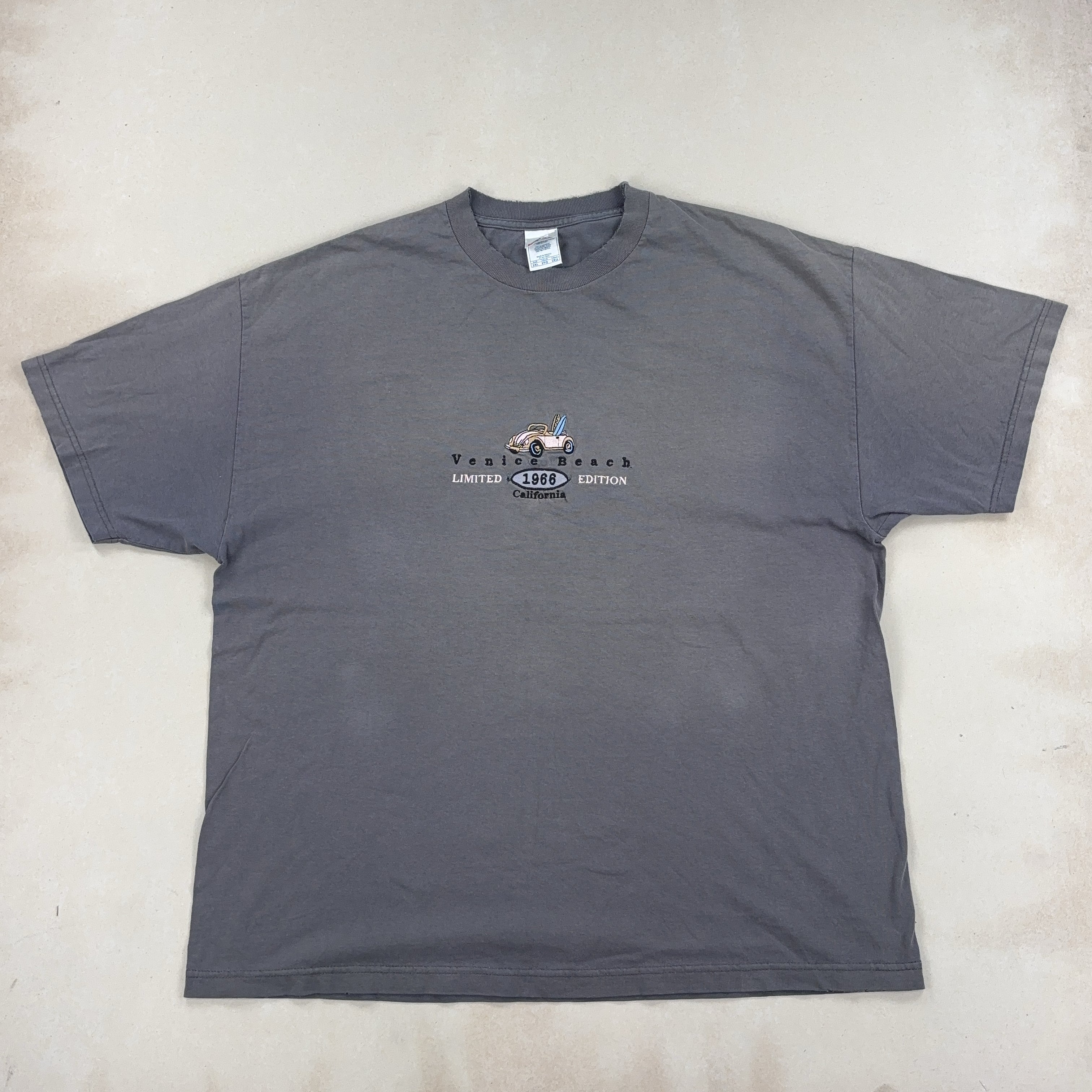 'VENICE BEACH' TEE - 2X LARGE