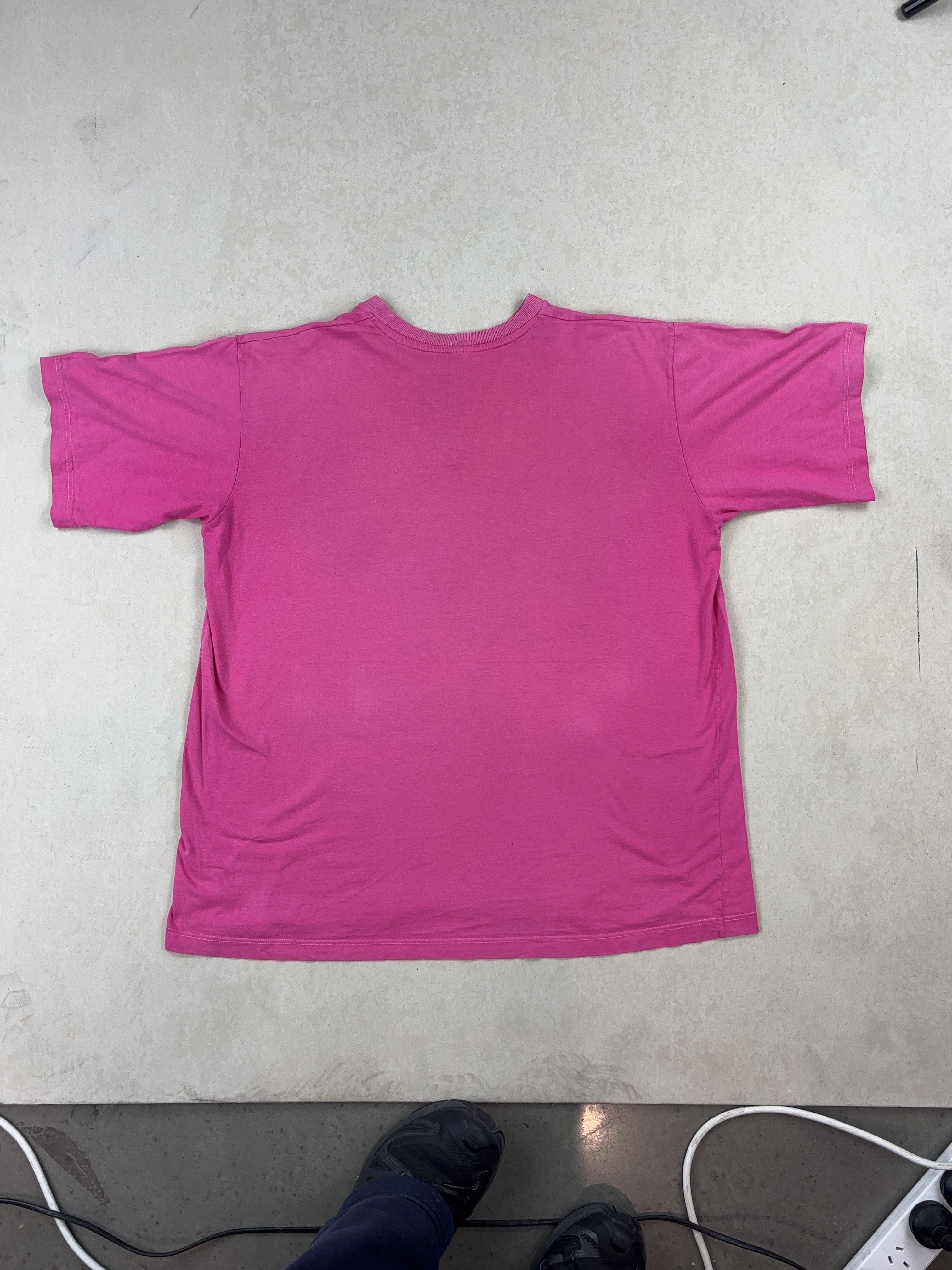 PINK GRAPHIC TEE - MEDIUM
