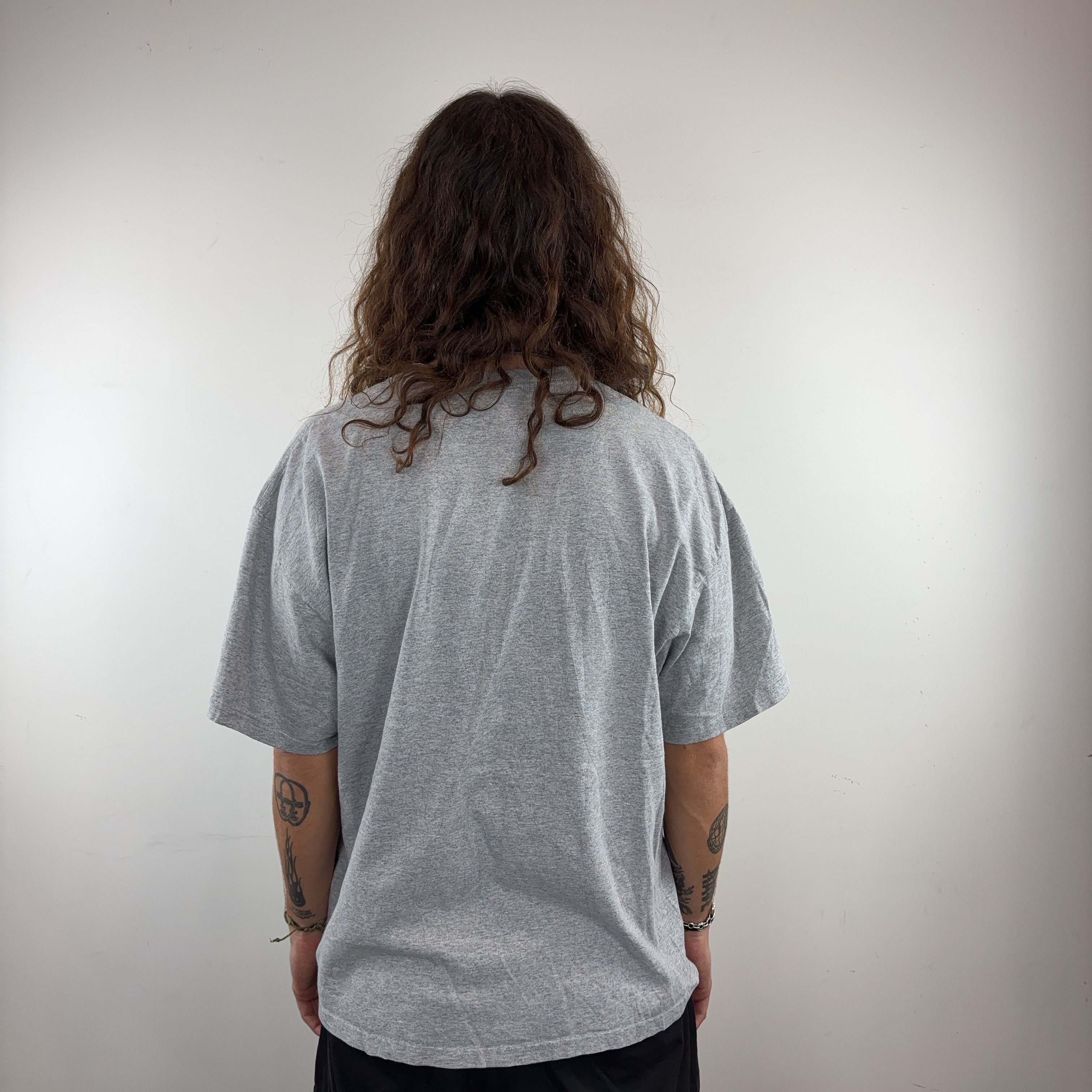 NIKE 'ESTABLISHED 1972' TEE - LARGE