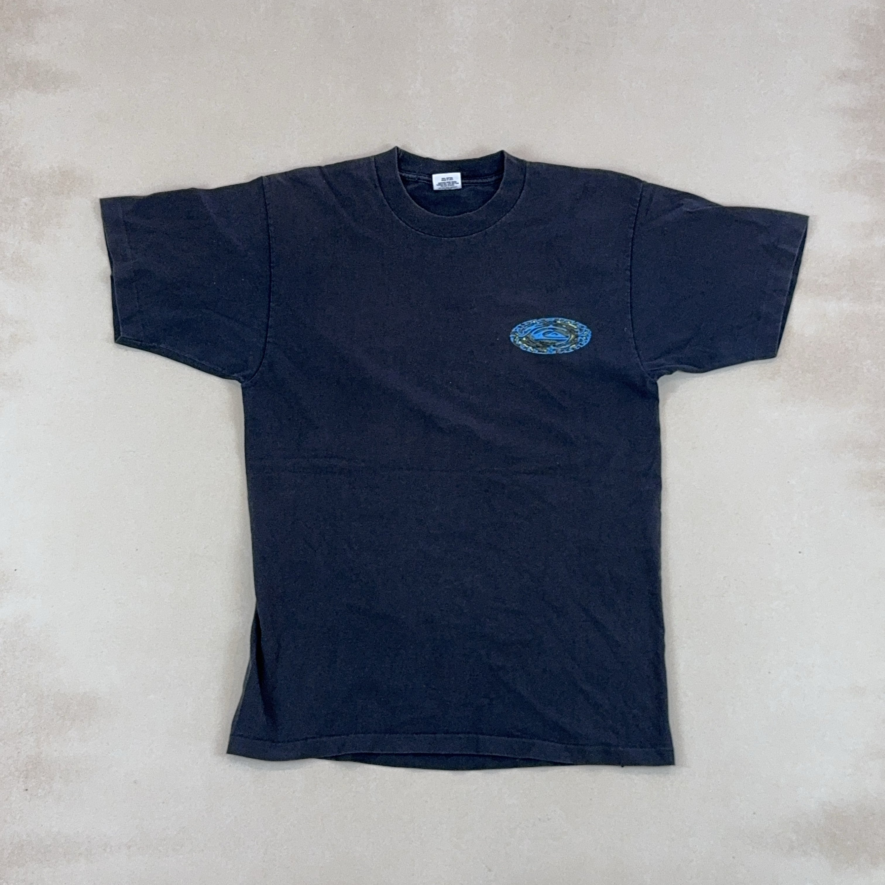 QUIKSILVER TEE - MEDIUM