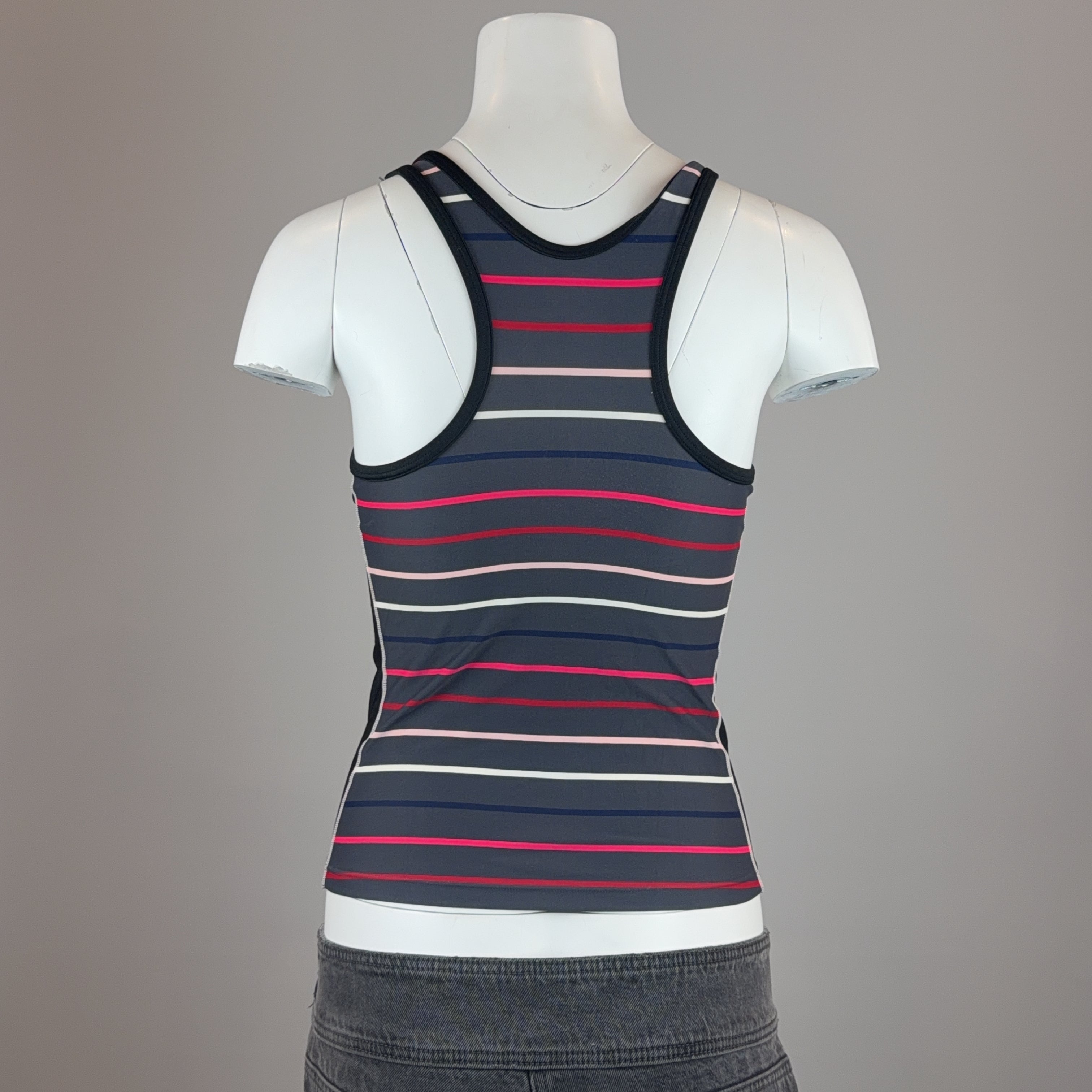 NIKE TOP - SMALL