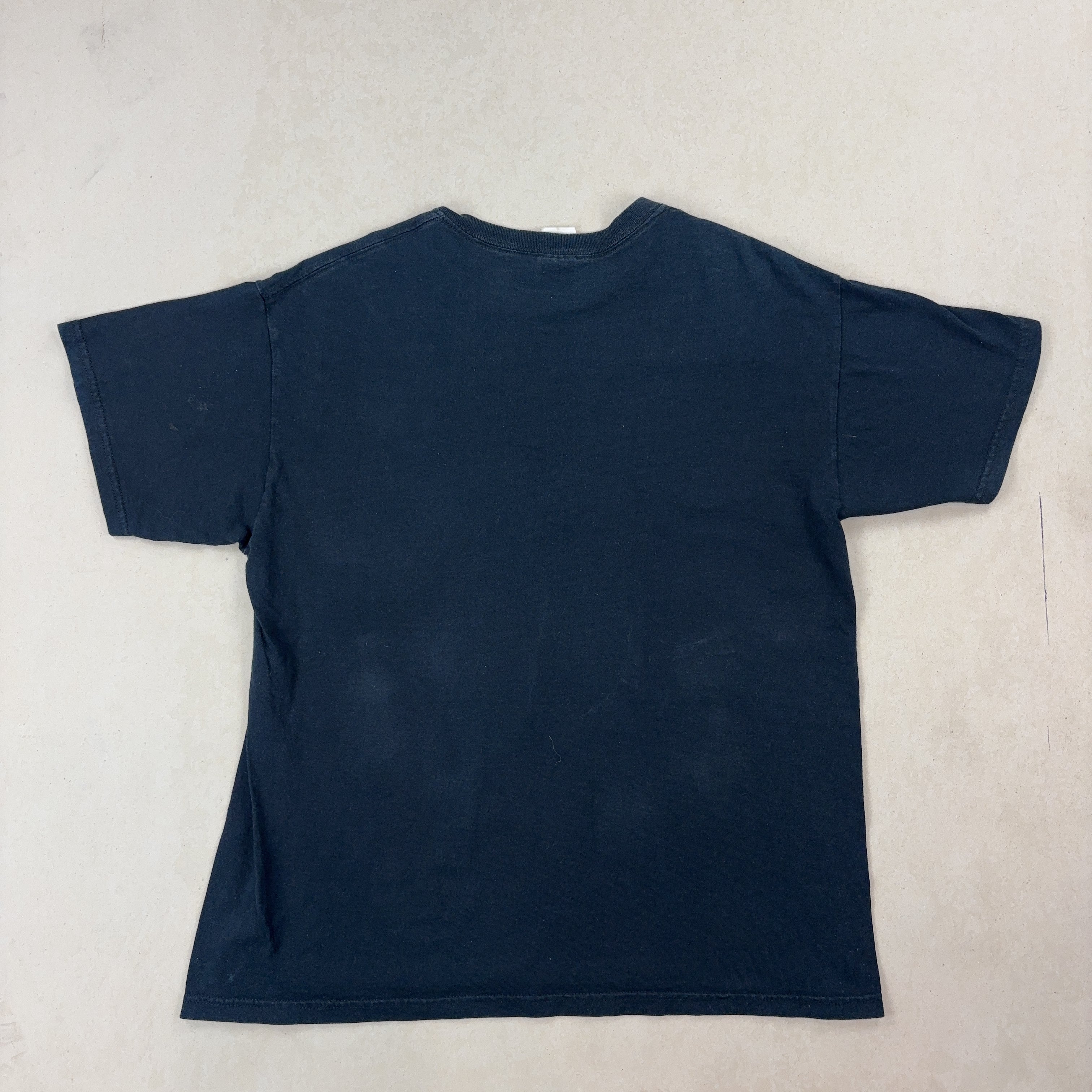 GRAPHIC BLACK TEE - MEDIUM