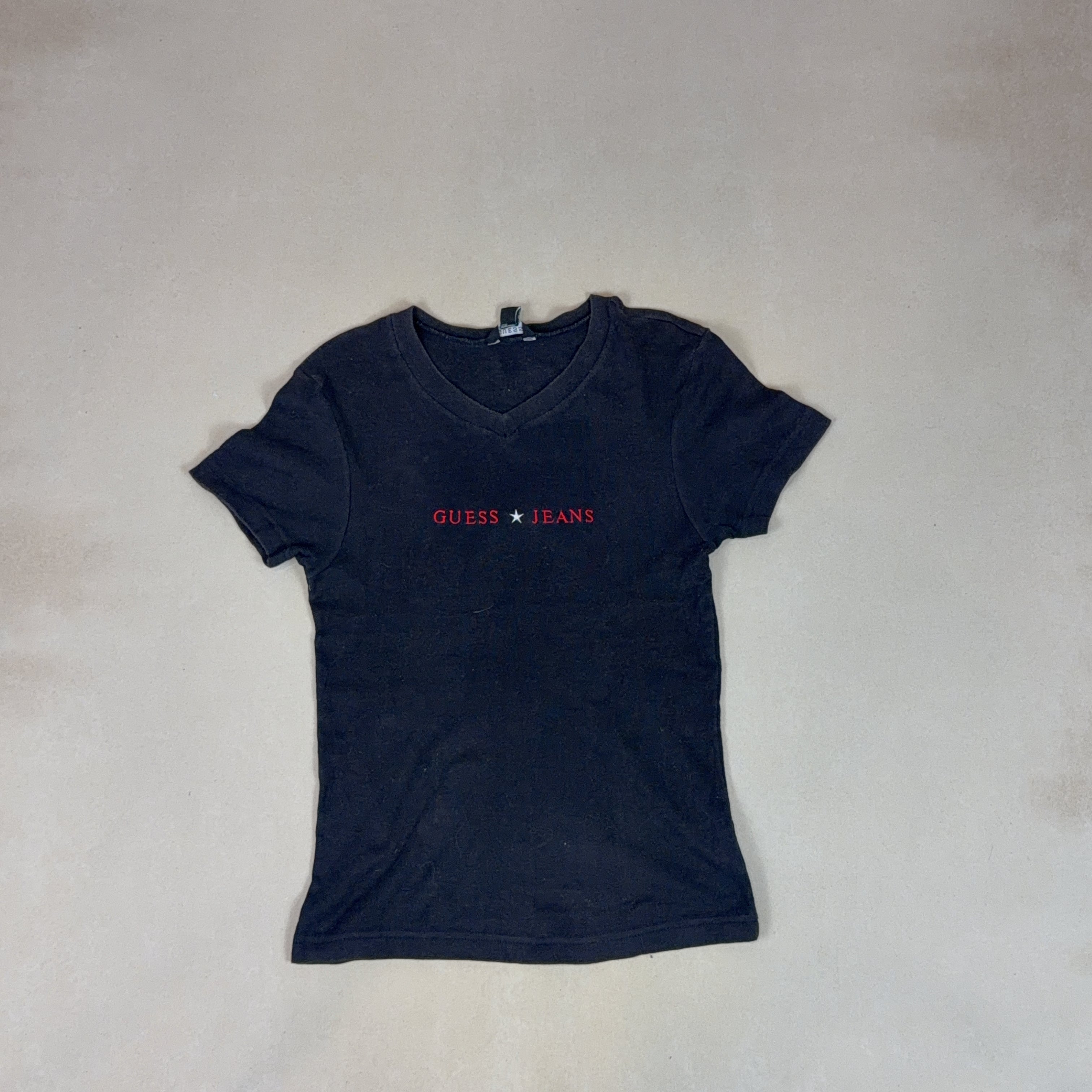 GUESS TEE - MEDIUM