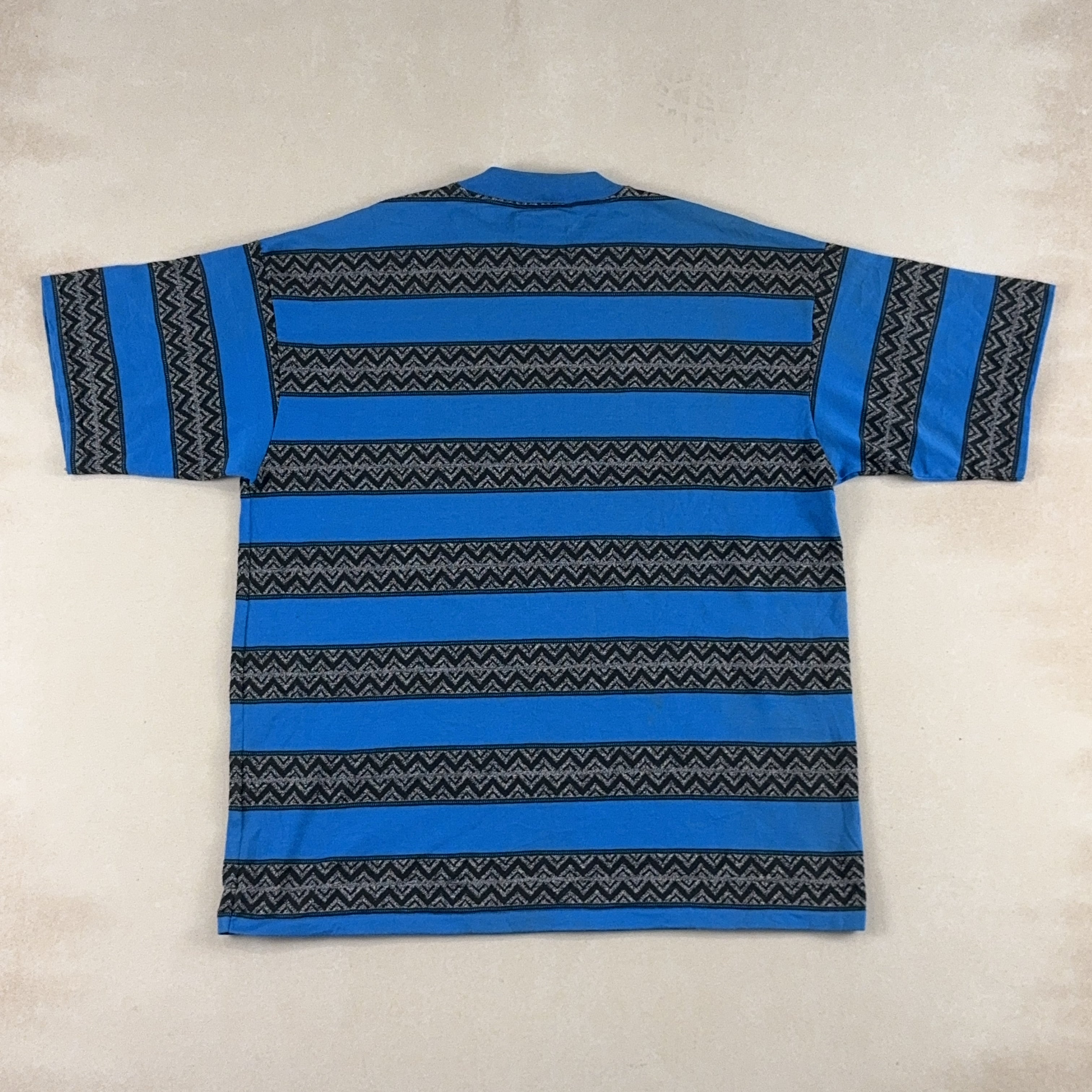 CRYSTAL CYLINDERS TEE - LARGE
